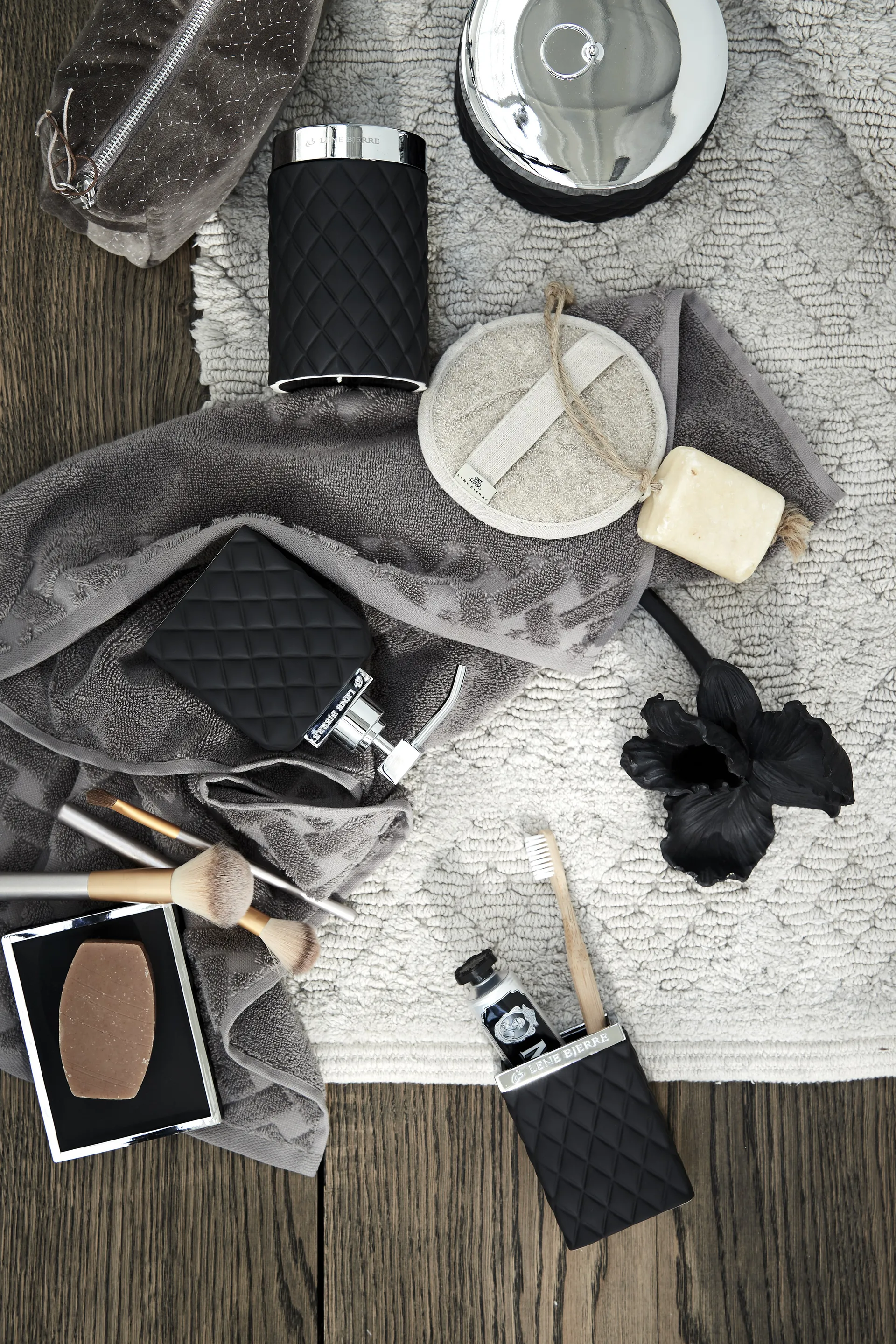 Dispensador de sabão Portia, Black-silver Lene Bjerre