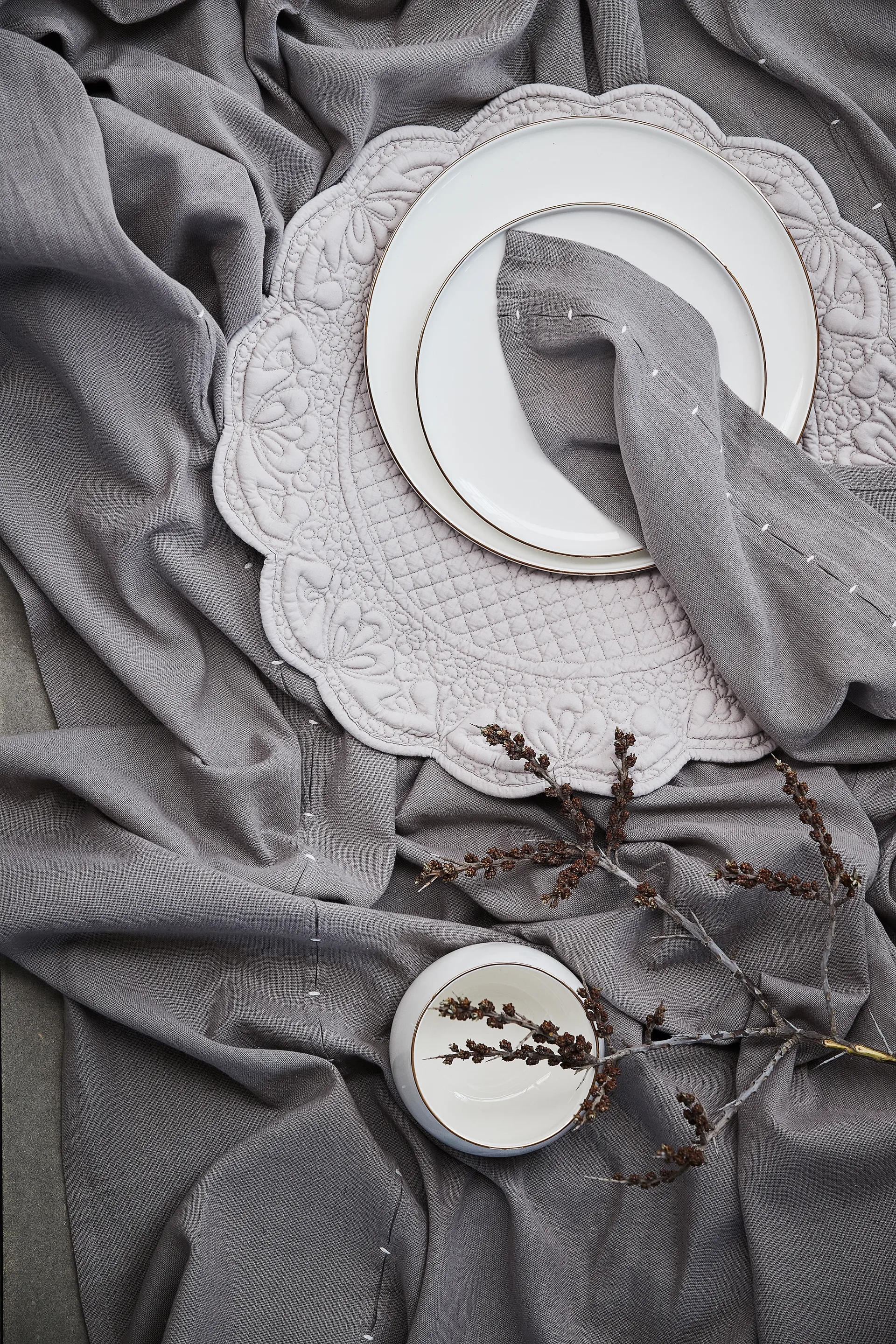 Prato Clara Ø20 cm, White-light gold Lene Bjerre