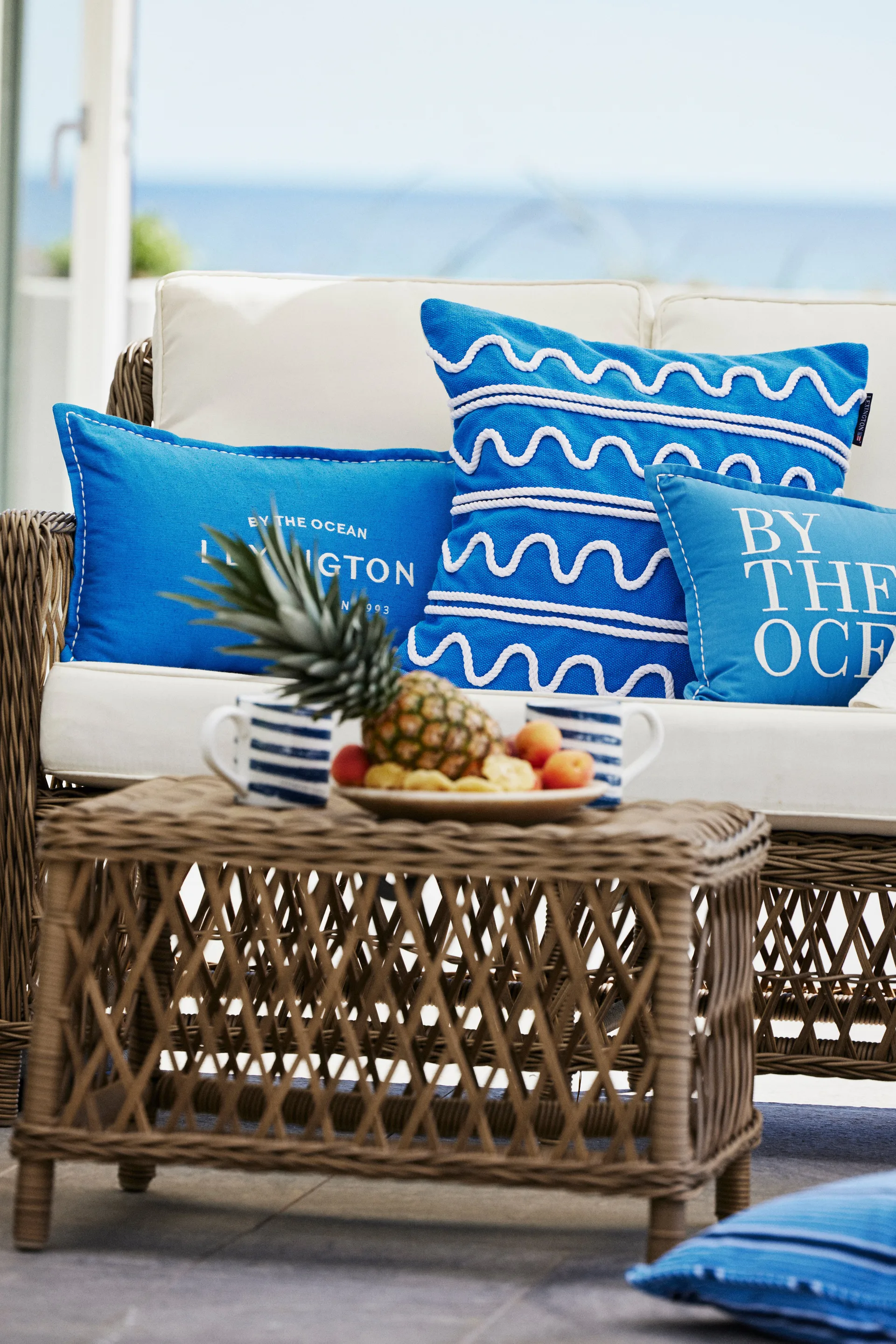 Almofada Logo Embroidered Linen/Cotton 30x50 cm, Blue Lexington