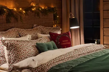 Conjunto de cama em cetim de algodão estampado flores - Branco-vermelho-verde-bege, 2 unid. 50x60 cm/1 unid. 220x220 cm - Lexington