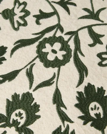 Flower Embroidered Wool Mix capa de almofada 50x50 cm - Bege-claro-verde - Lexington