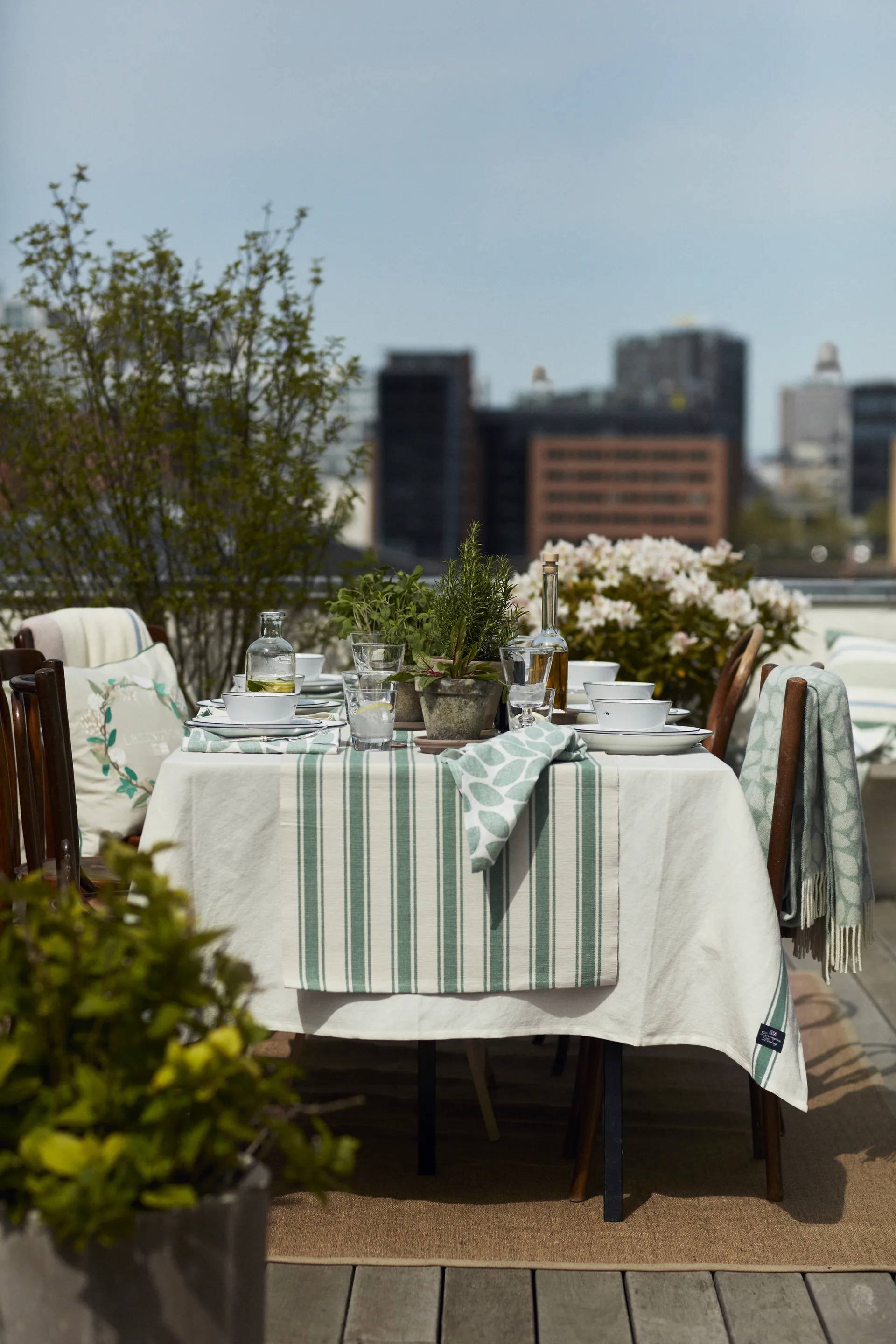 Striped corre-mesa 50x250 cm, Verde Lexington