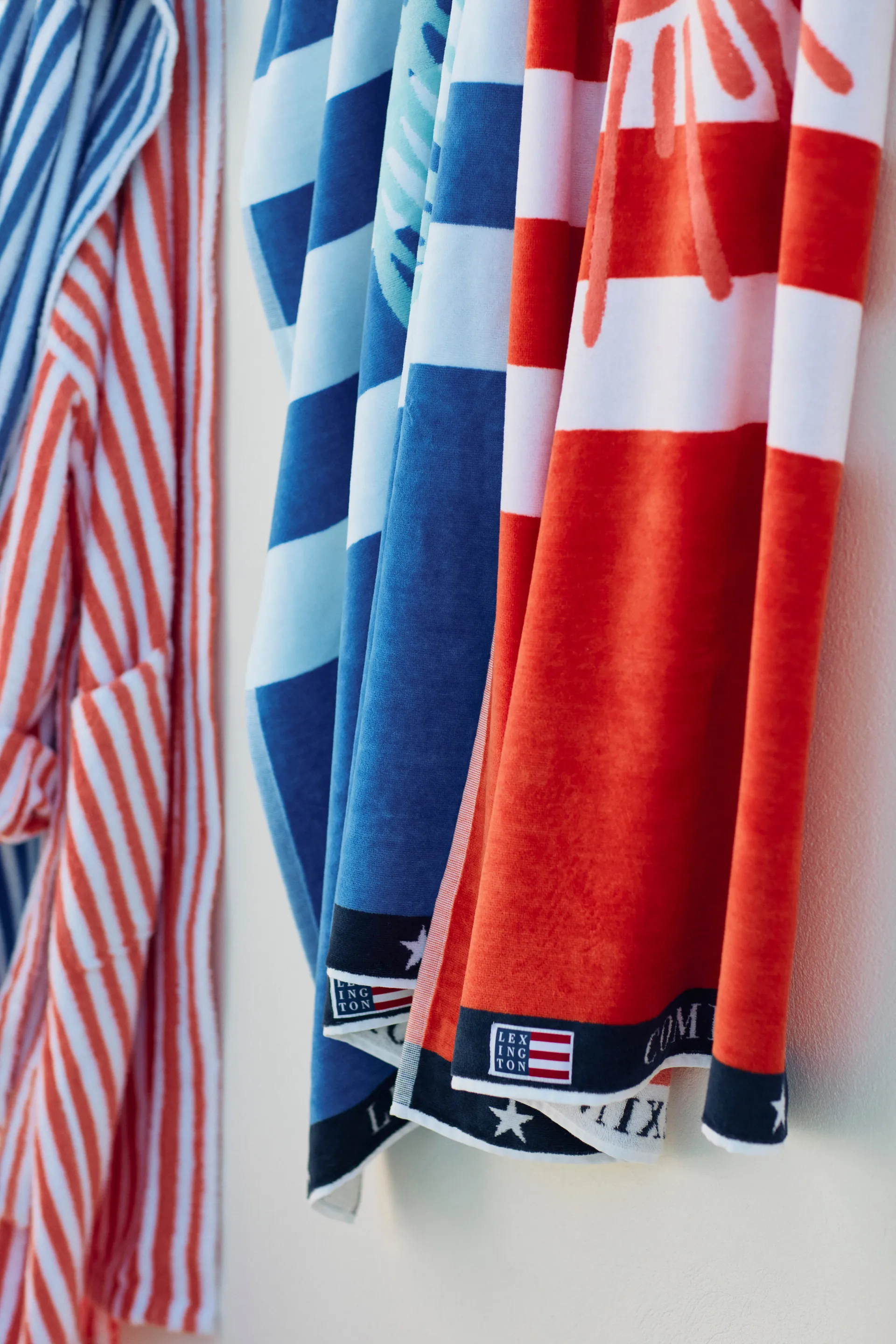 Toalha de banho Graphic Cotton Velour 100x180 cm, Blue-white Lexington