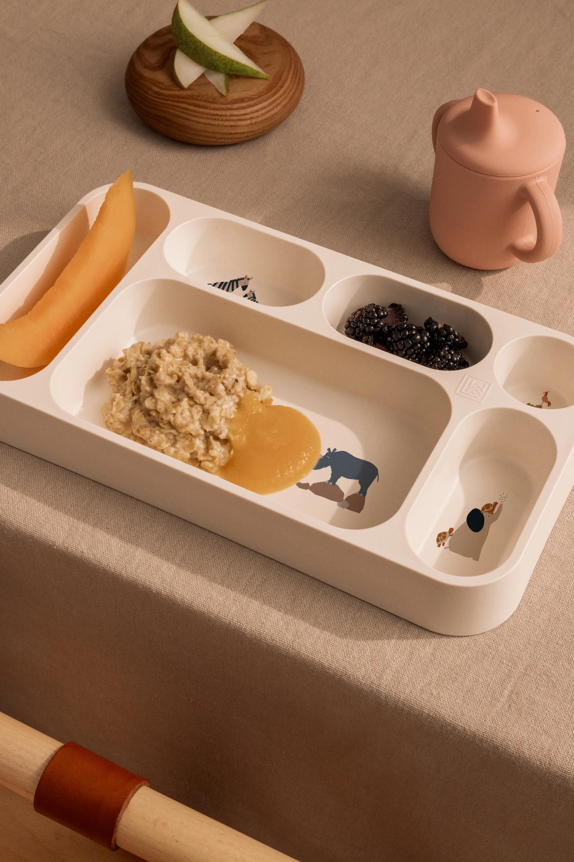 Mosu prato com 6 compartimentos 17x30 cm, All together-Sandy Liewood