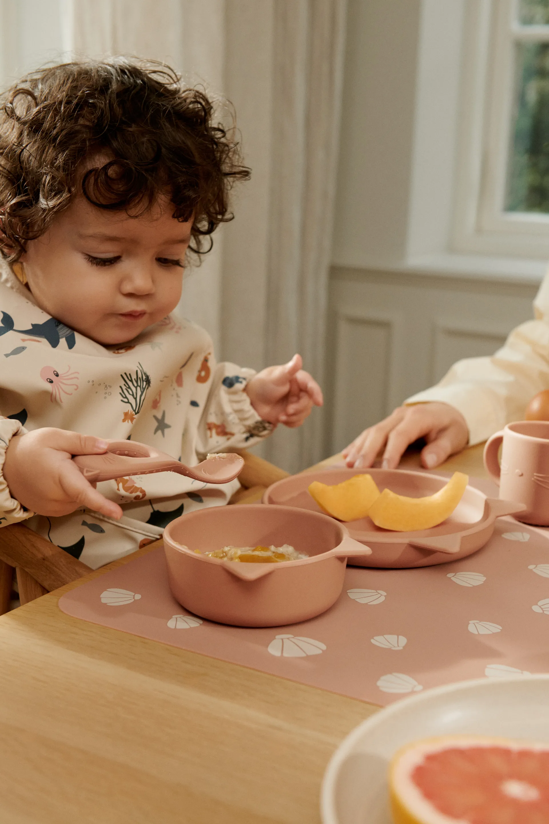 Vivi conjunto de mesa de silicone 4 peças, Coelho rosa escuro Liewood