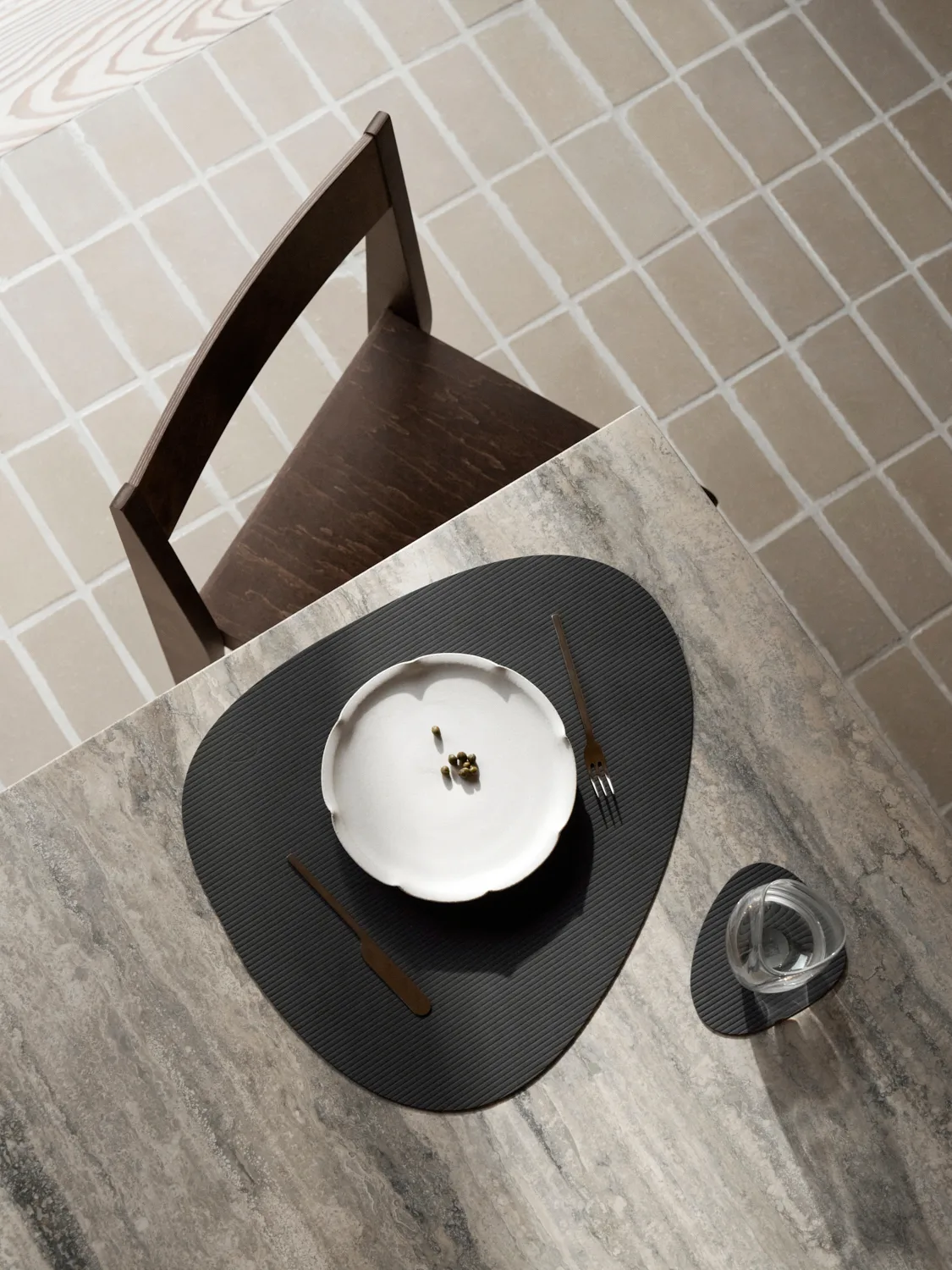 Corduroy porta-copos curva, Preto LIND DNA