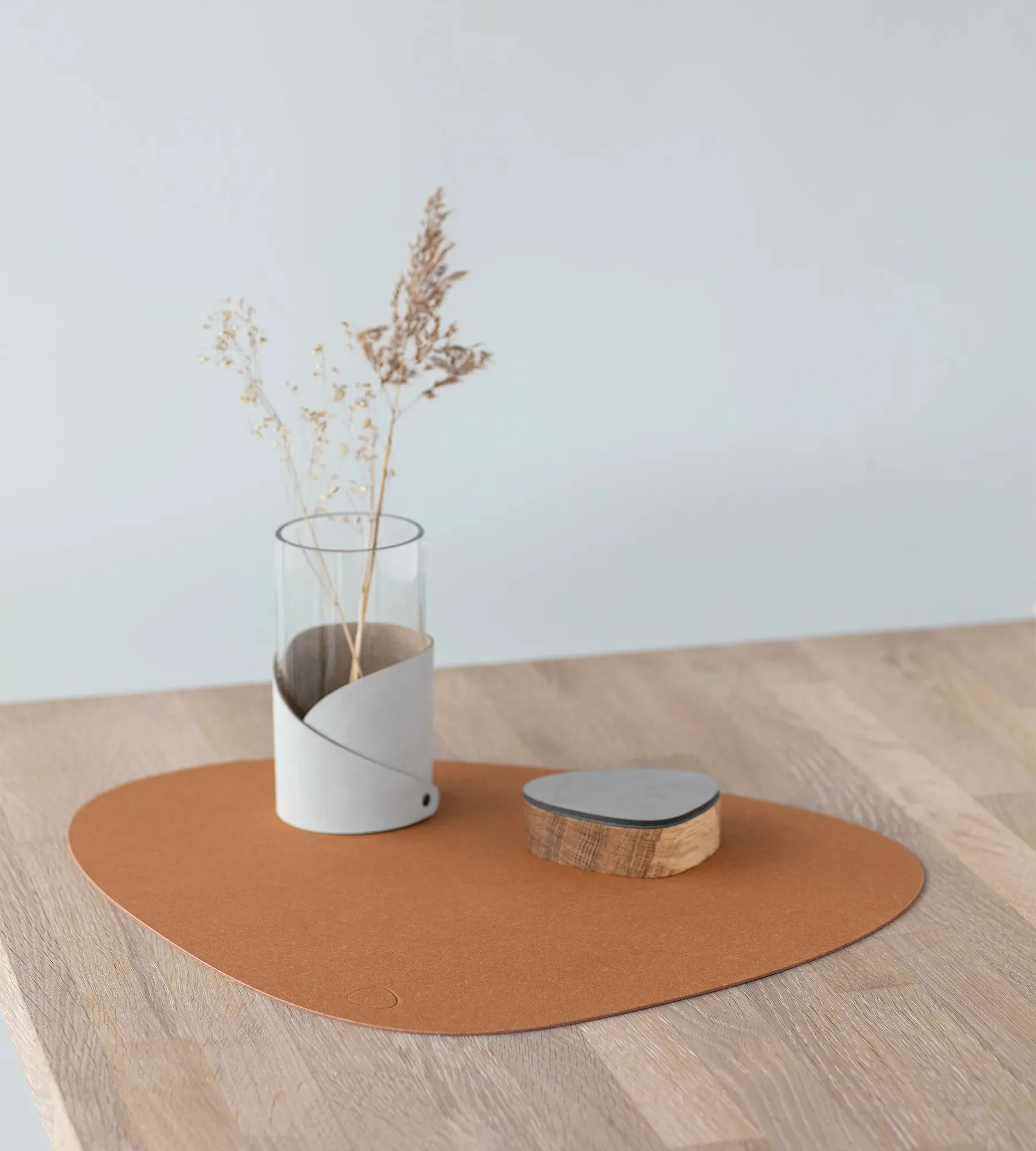 Individual de mesa Core curvo L, Flecked natureza LIND DNA