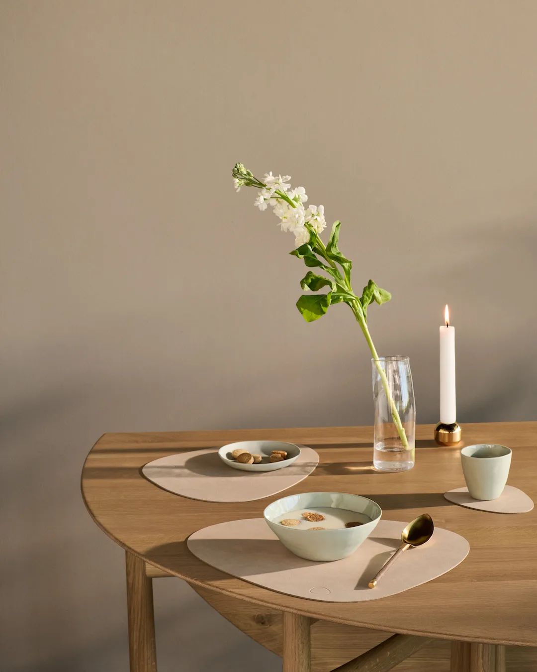 Individual de mesa reversível curvo Nupo L 1 un., Brown-sand LIND DNA