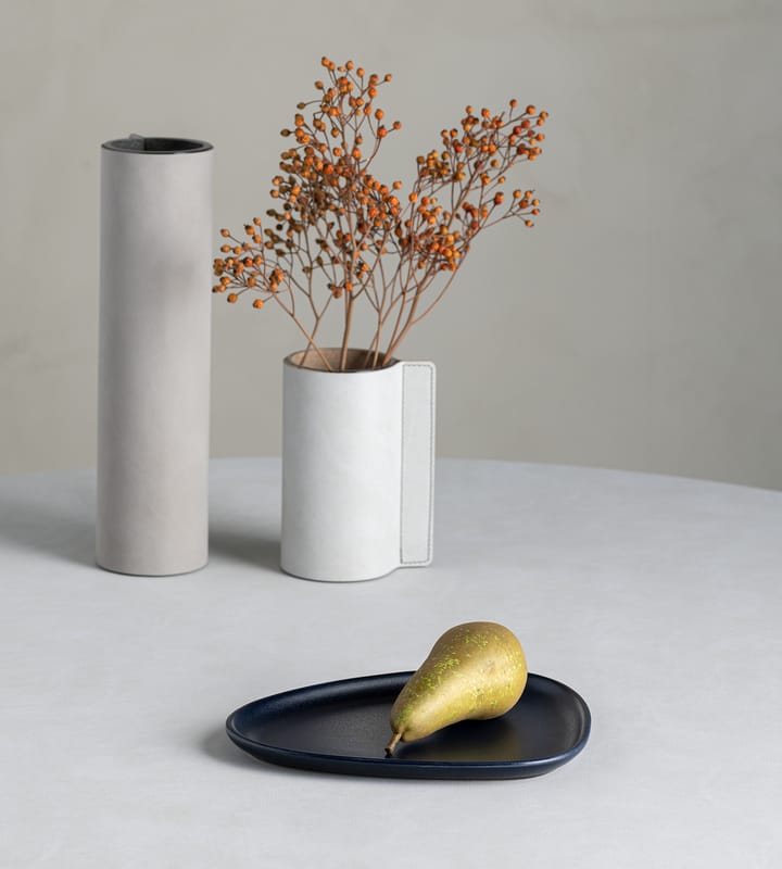 Prato pequeno Curve Stoneware 19x22 cm, azul marinho LIND DNA