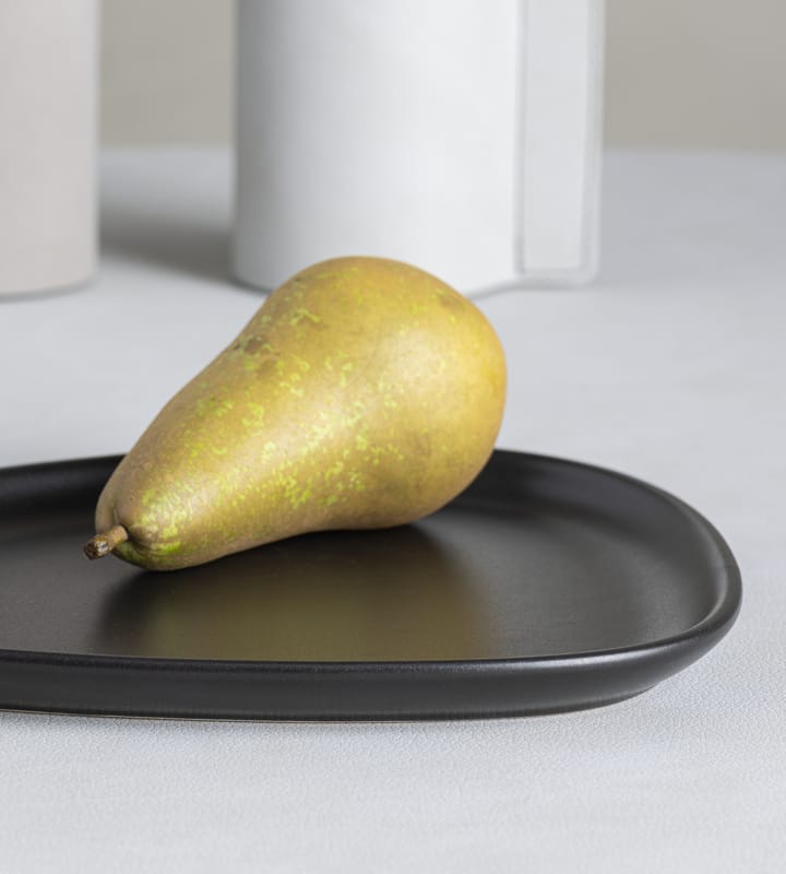 Prato pequeno Curve Stoneware 19x22 cm, preto LIND DNA