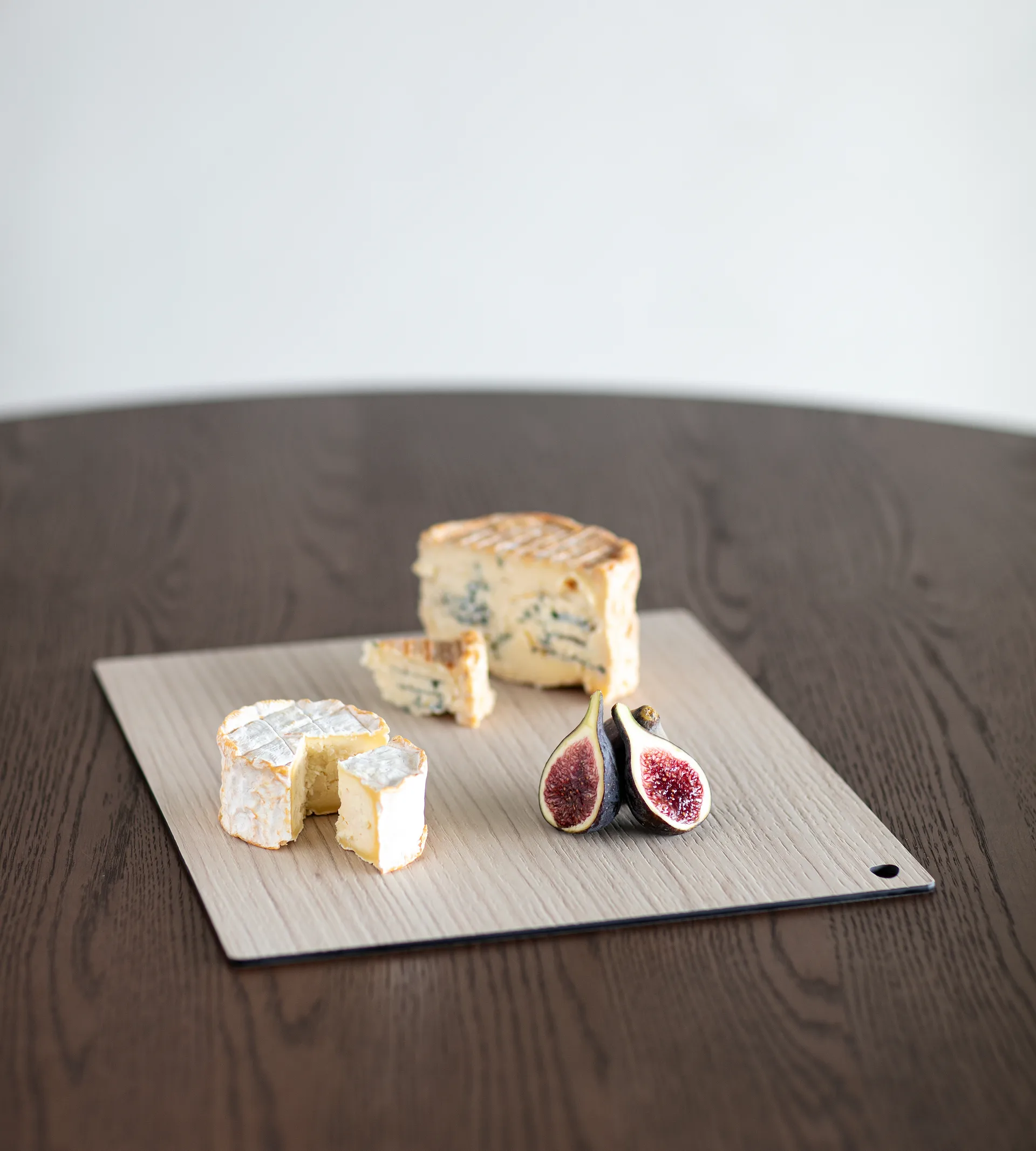 Tábua de cortar quadrada Cut & Serve L, Ash LIND DNA