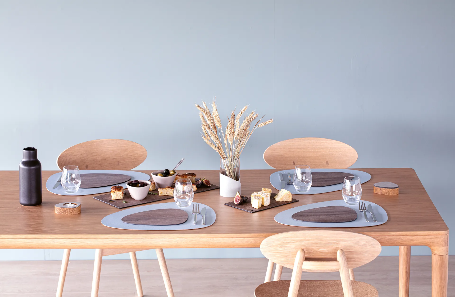 Tábua de cortar quadrada Cut & Serve L, Walnut LIND DNA