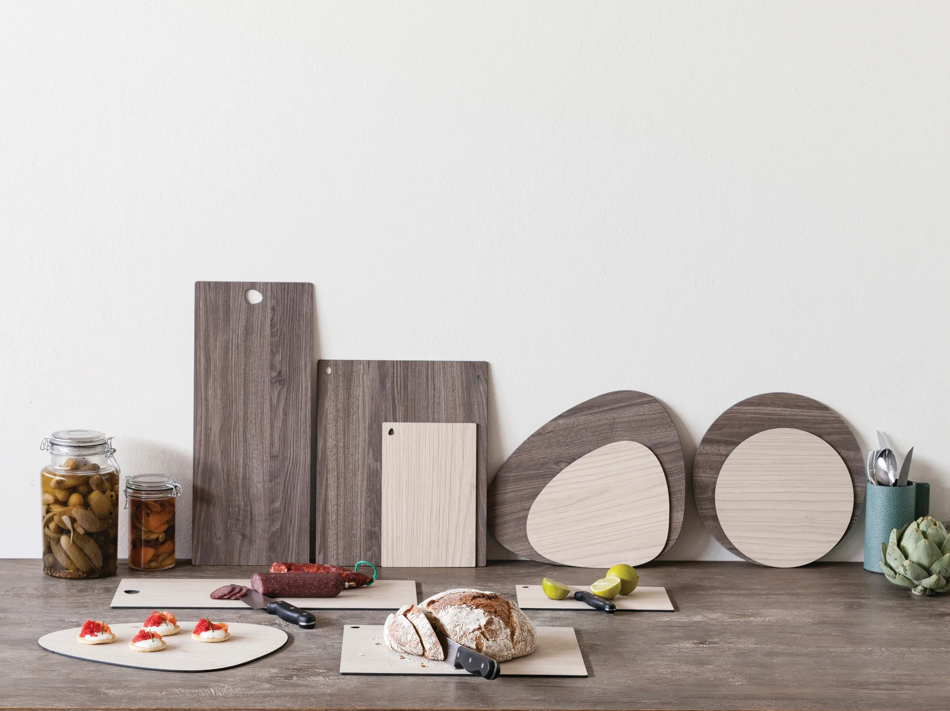 Tábua de cortar quadrada Cut & Serve L, Walnut LIND DNA