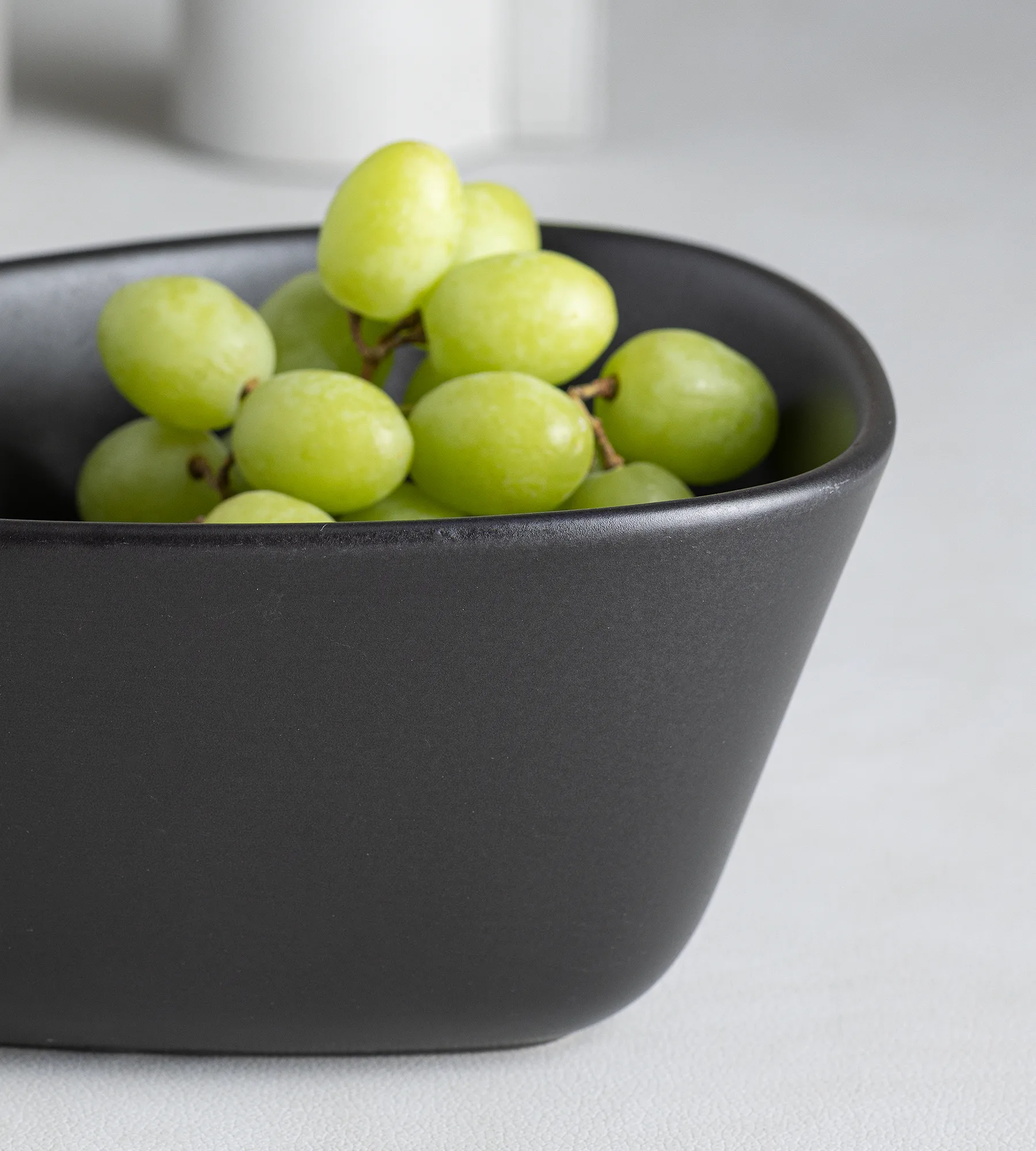 Tigela Curve Stoneware M 20x22 cm, preto LIND DNA