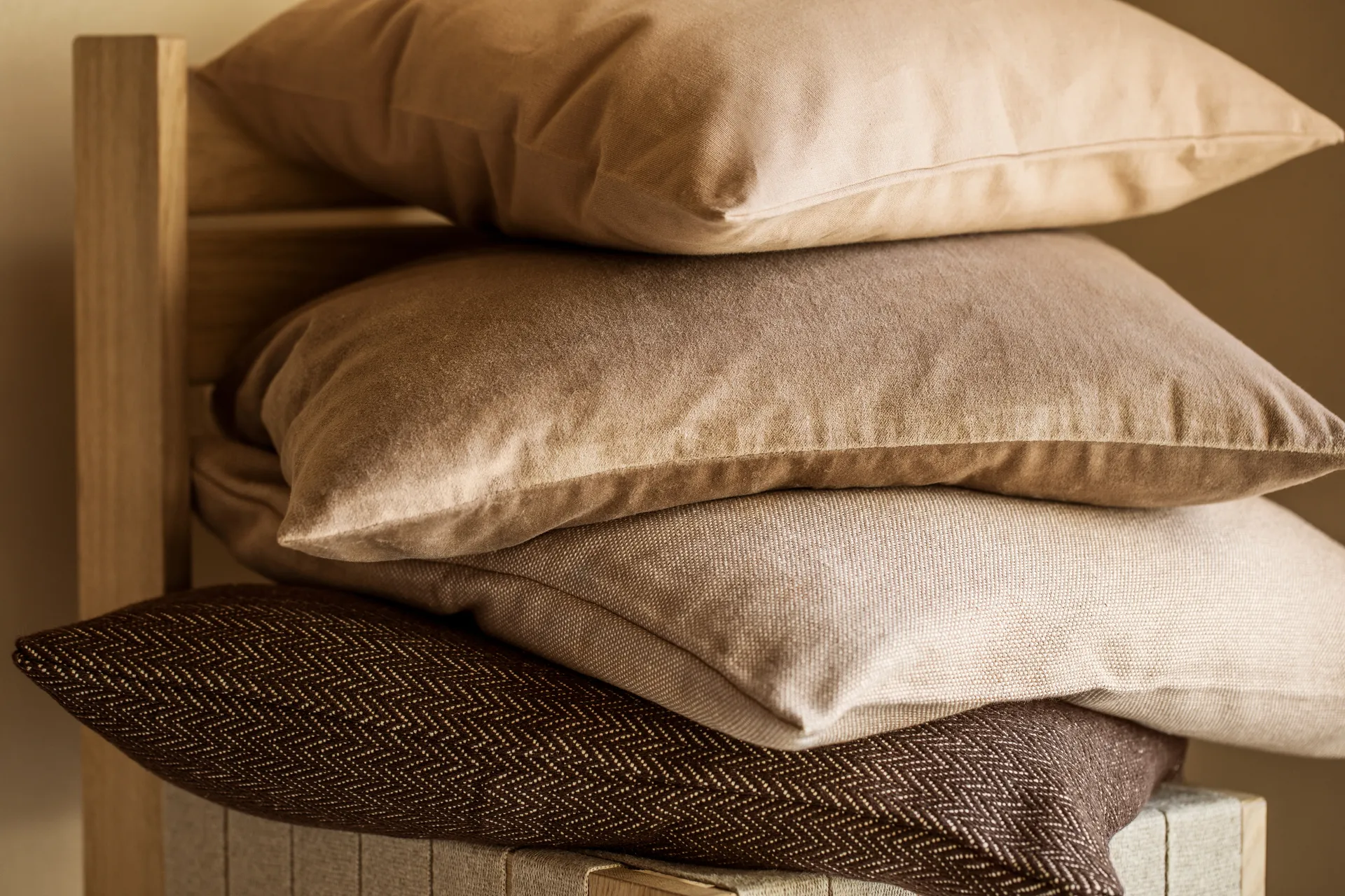 Capa de almofada Shepard 50x50 cm, Marrom escuro Linum