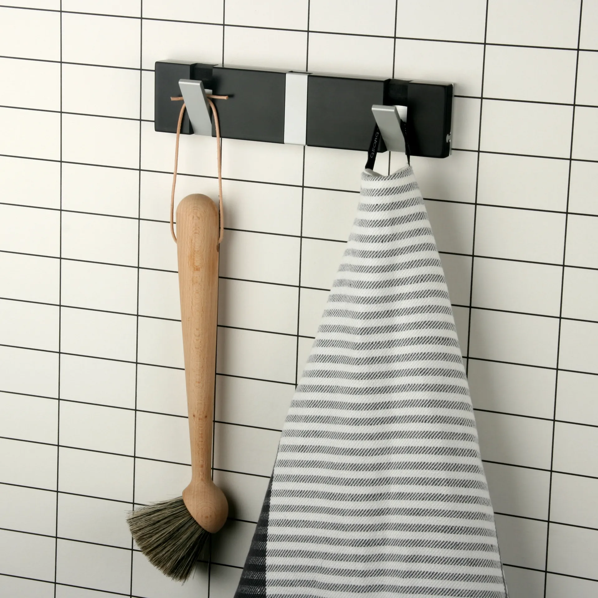 Cabide Loca Knax 20 cm komposit, preto LoCa