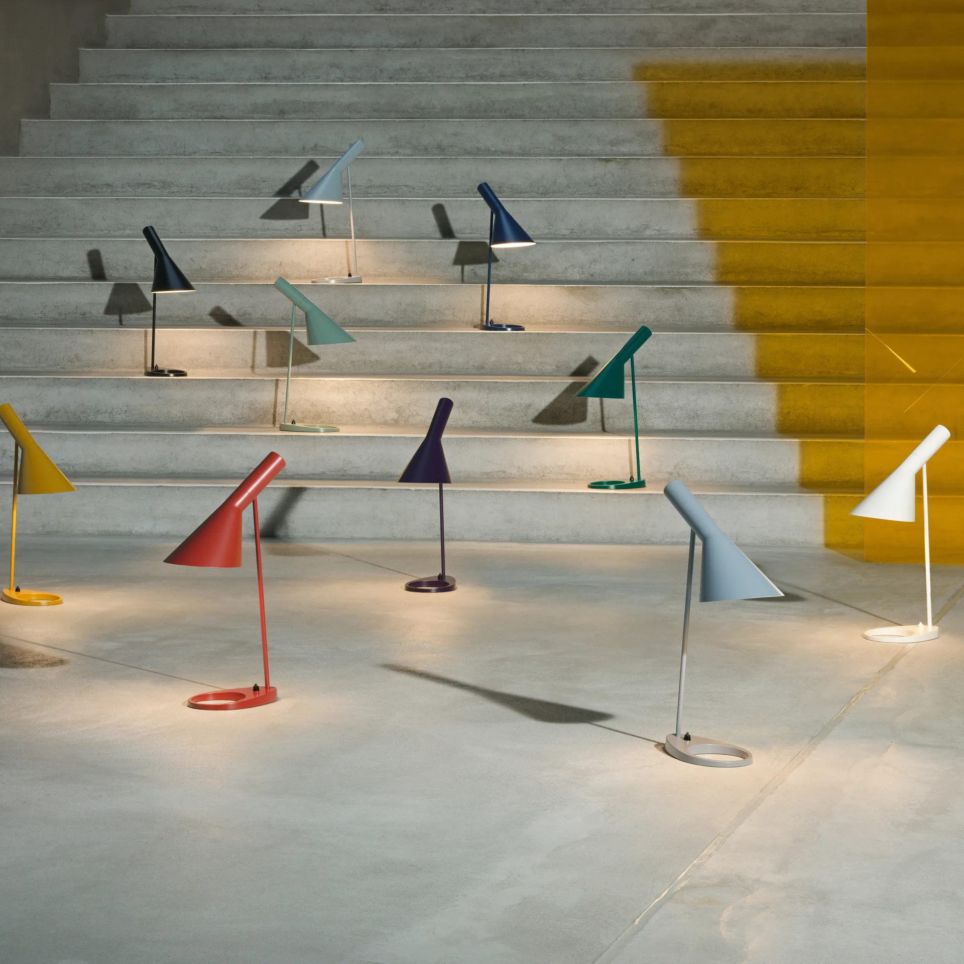 Candeeiro de mesa AJ, Branco Louis Poulsen