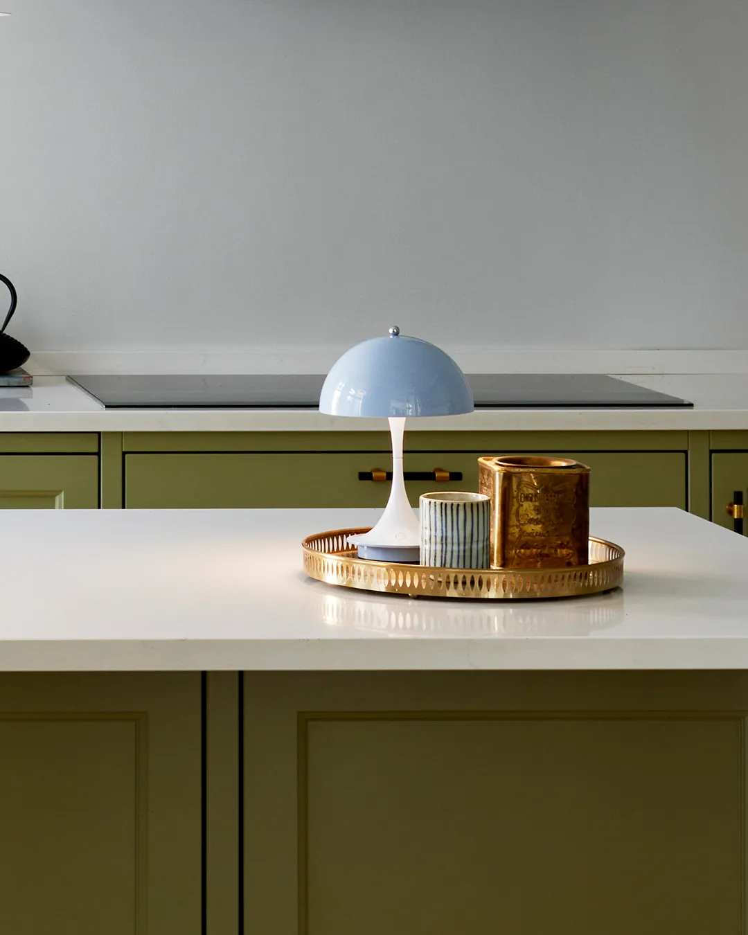 Candeeiro de mesa Panthella 160 portable, Light blue Louis Poulsen