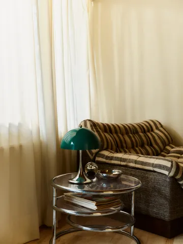 Candeeiro de mesa Panthella 250 portable V3 - Original Opal Green - Louis Poulsen