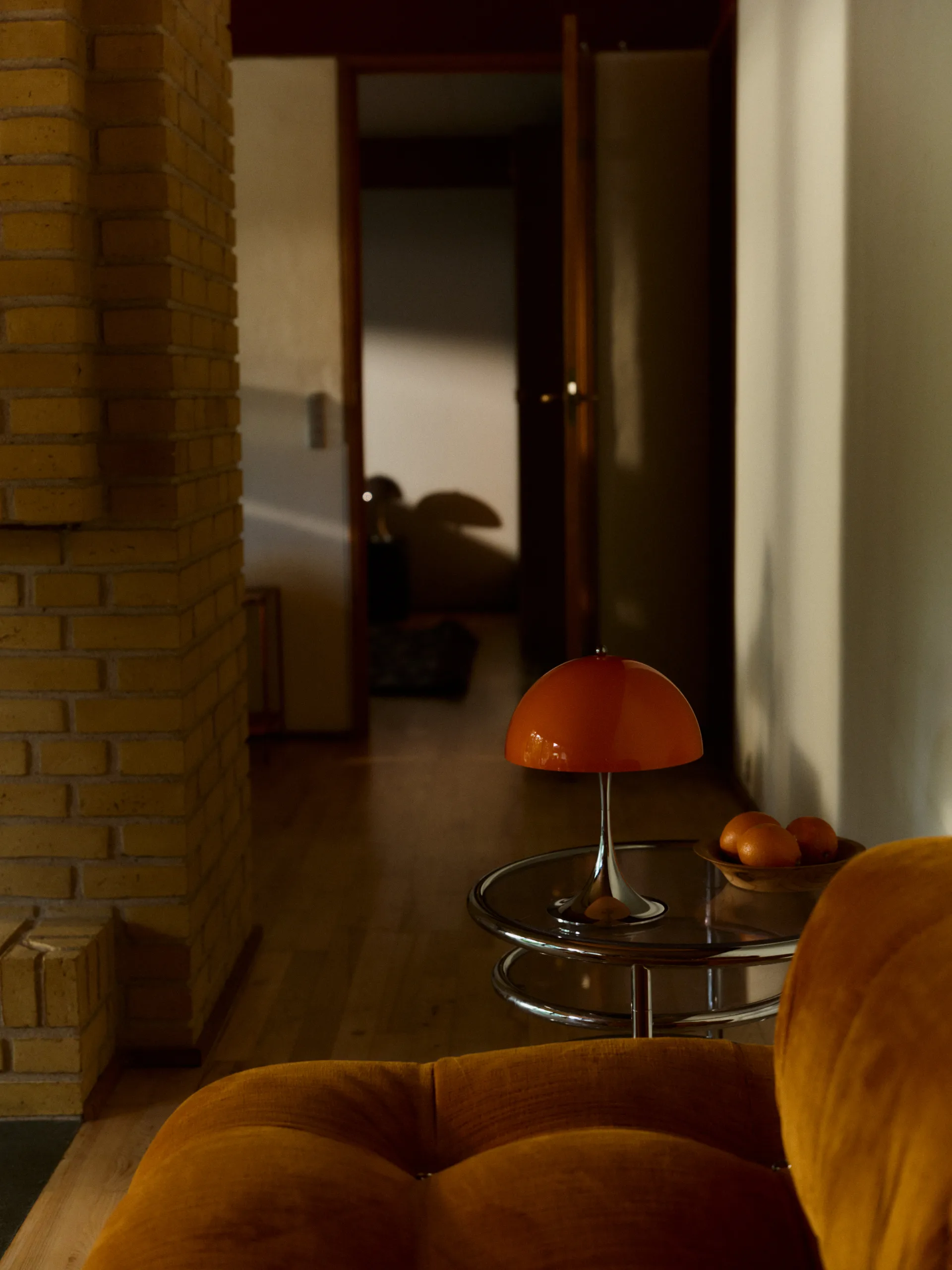 Candeeiro de mesa Panthella 250 portable V3, Original Opal Red Louis Poulsen