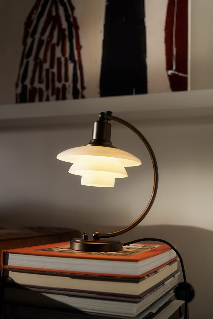 Candeeiro de mesa PH 2/2 Luna, Aged brass-vidro opalino Louis Poulsen