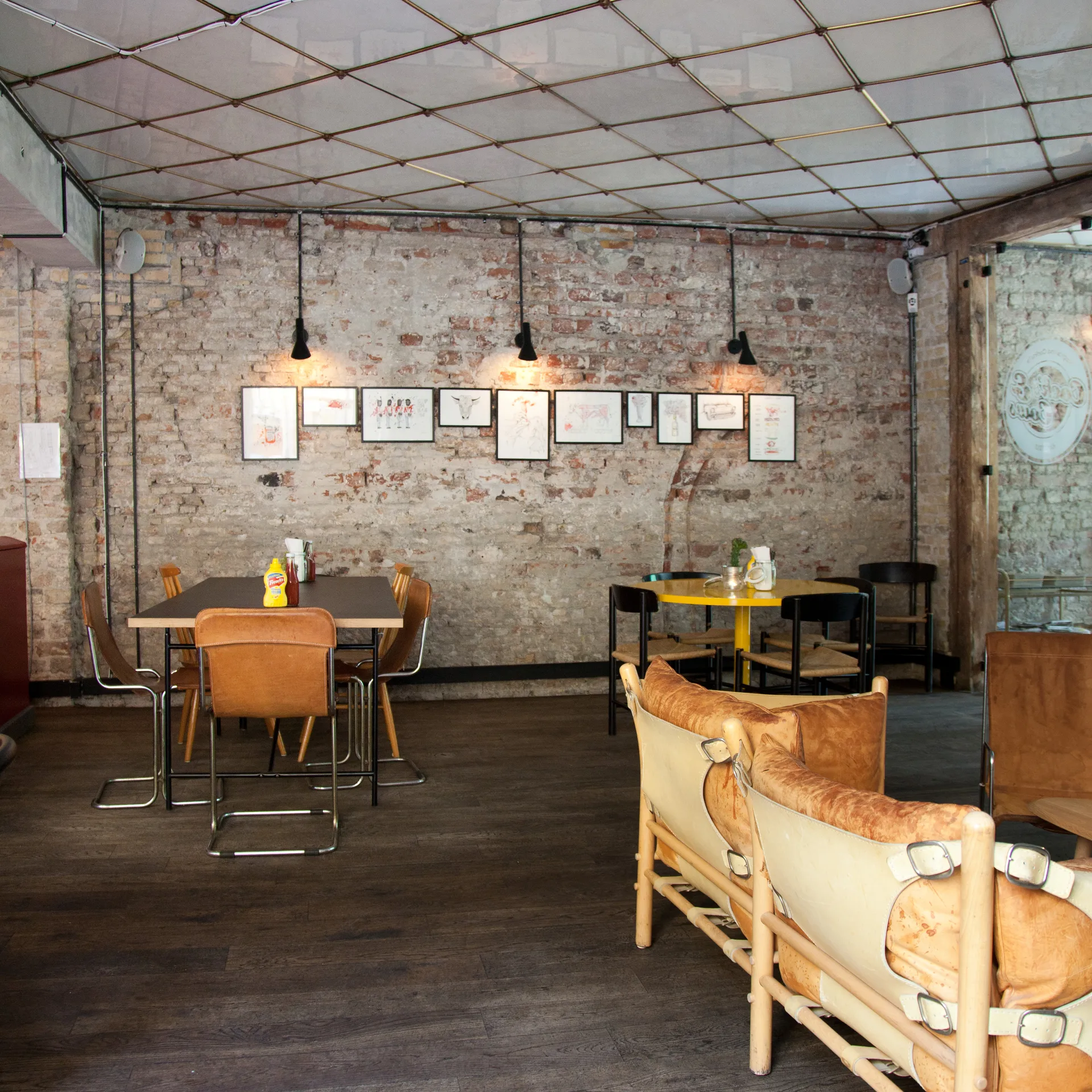 Candeeiro de parede AJ, Preto Louis Poulsen