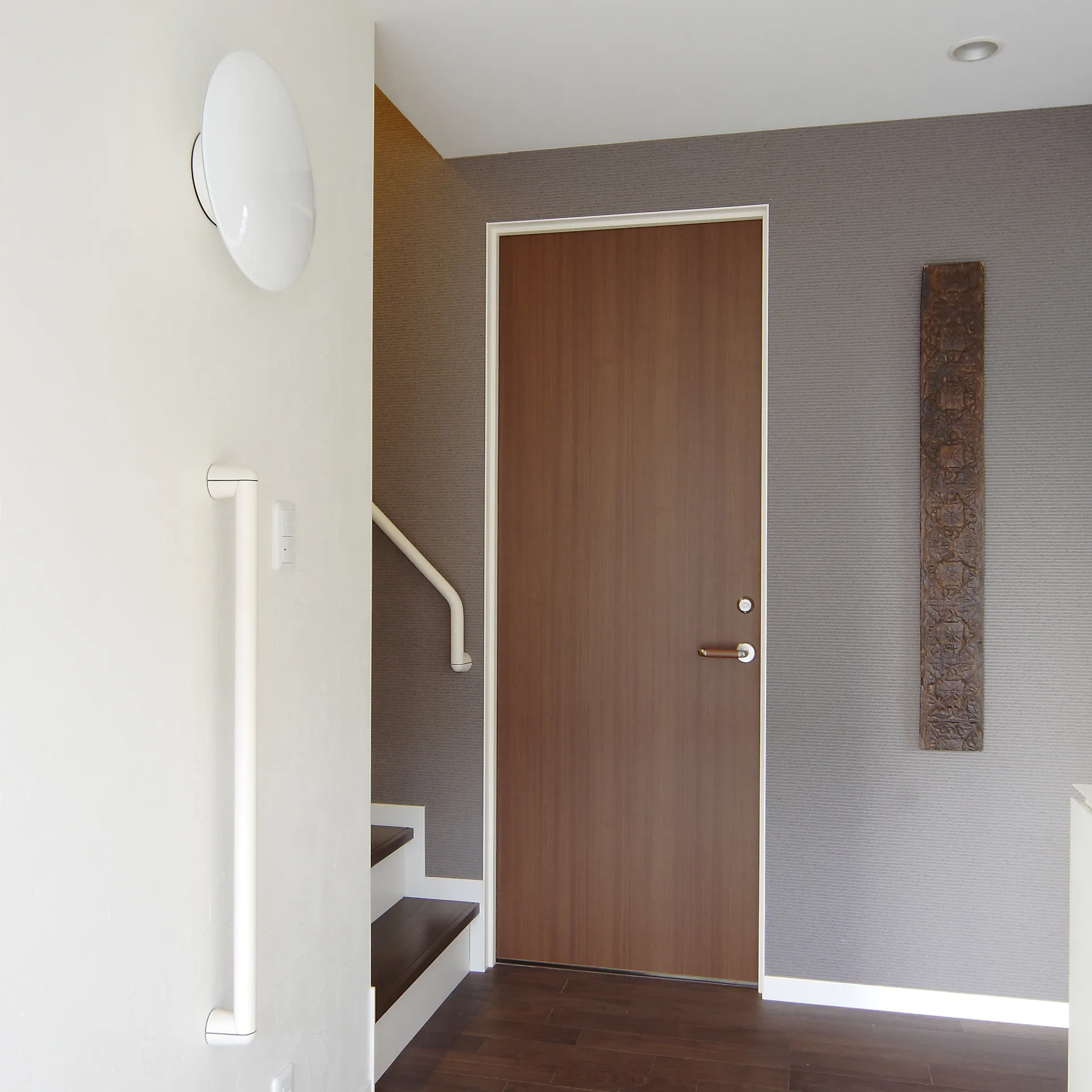 Candeeiro de teto/candeeiro de parede AJ Eklipta Ø35 cm, White opal Louis Poulsen