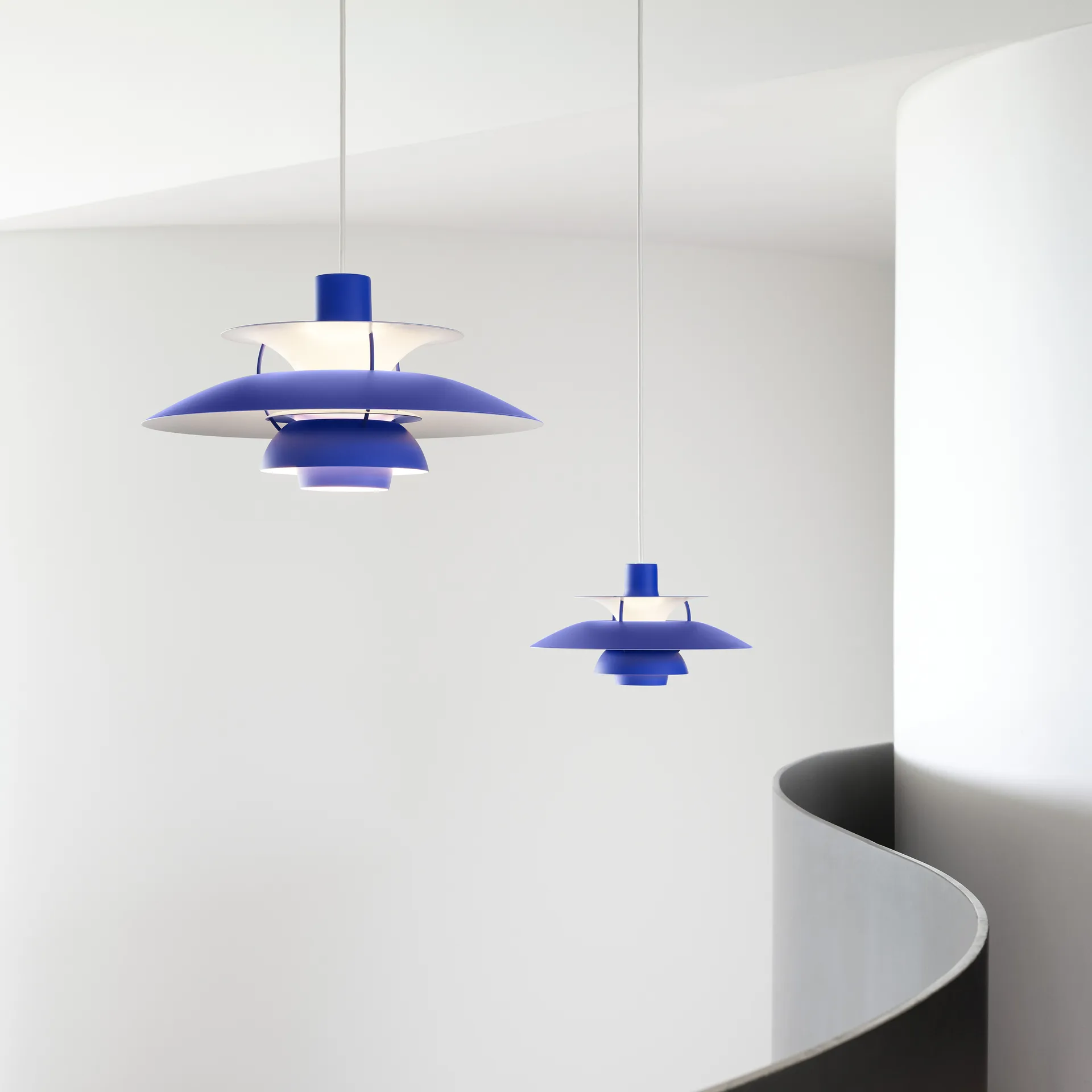 Candeeiro suspenso PH 5, Ø500, Azul Louis Poulsen