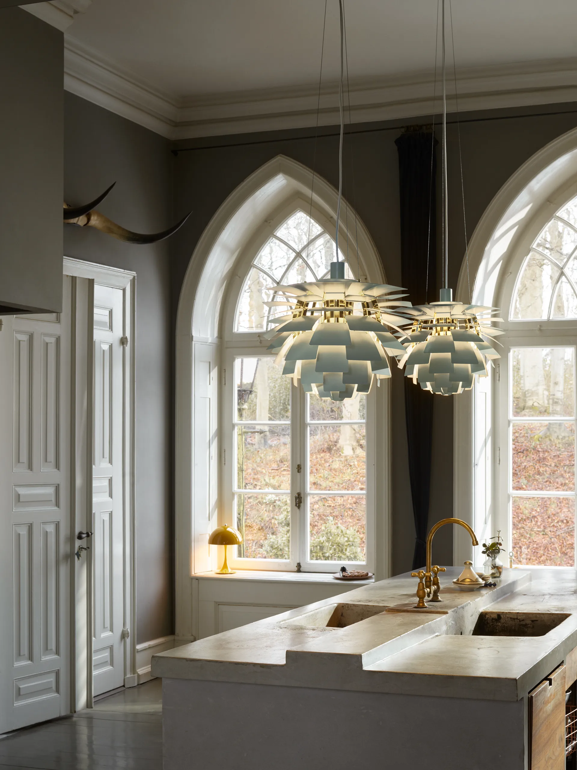 Candeeiro suspenso PH Artichoke Ø60 cm, Dusty green-high lustre chrome plated Louis Poulsen