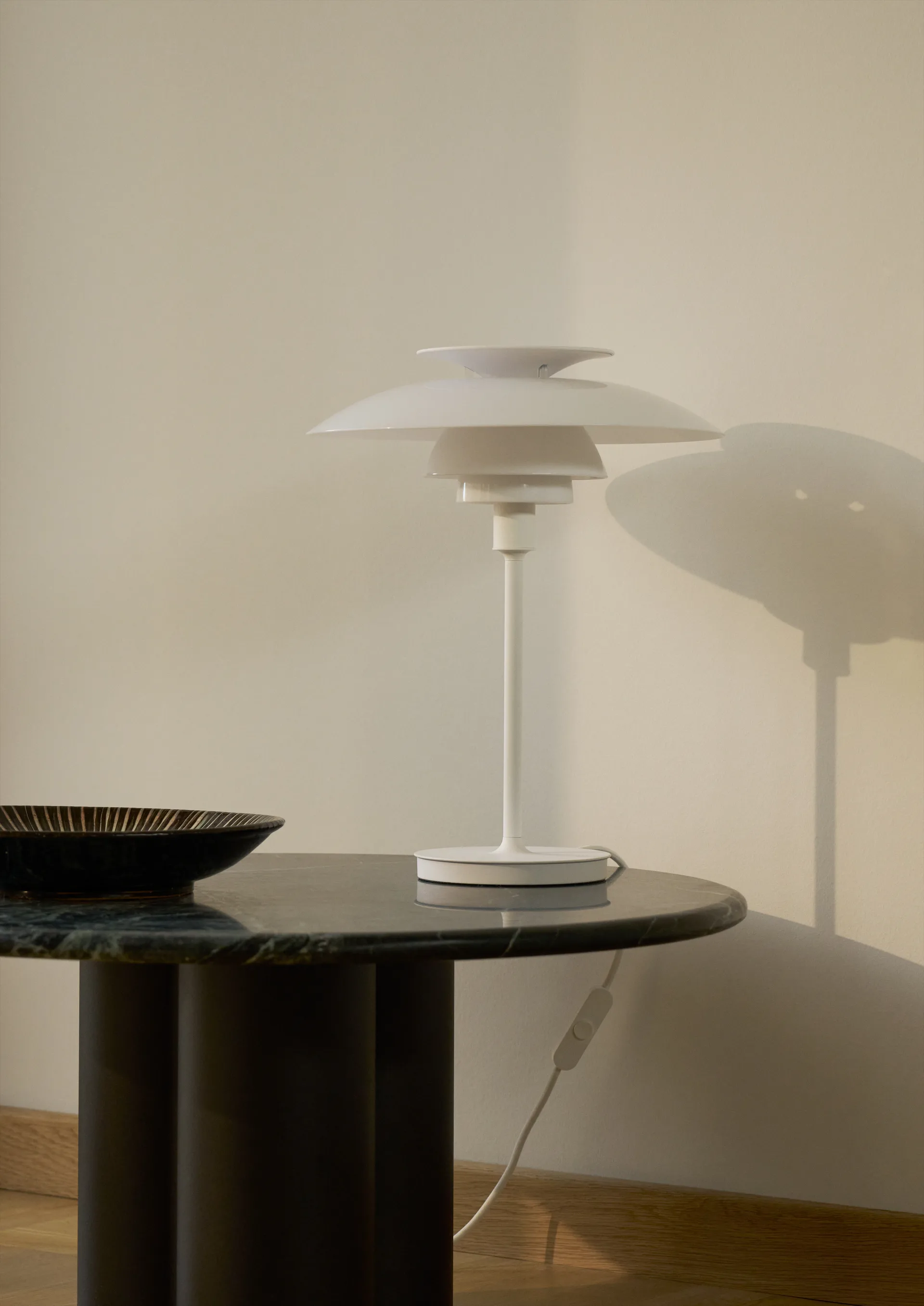 PH 80 candeeiro de mesa, Opala branca, branca Louis Poulsen