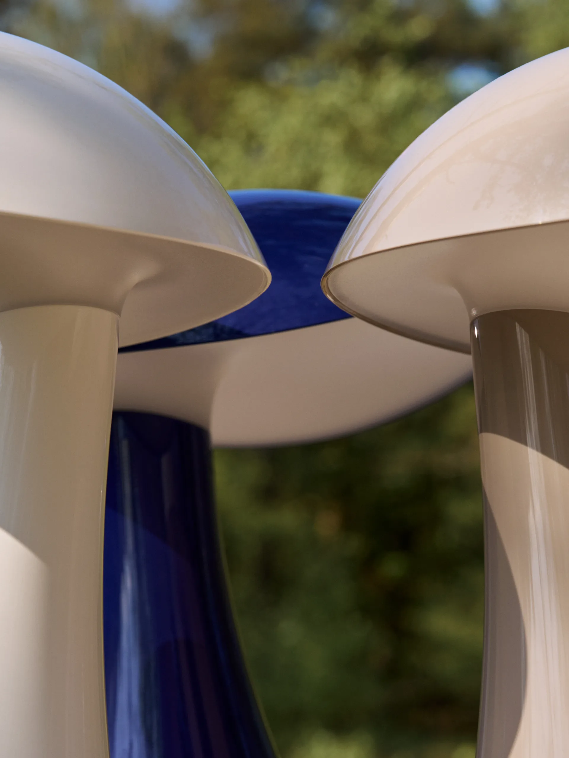 Rumee 220 candeeiro de mesa portátil, Azul noite Louis Poulsen