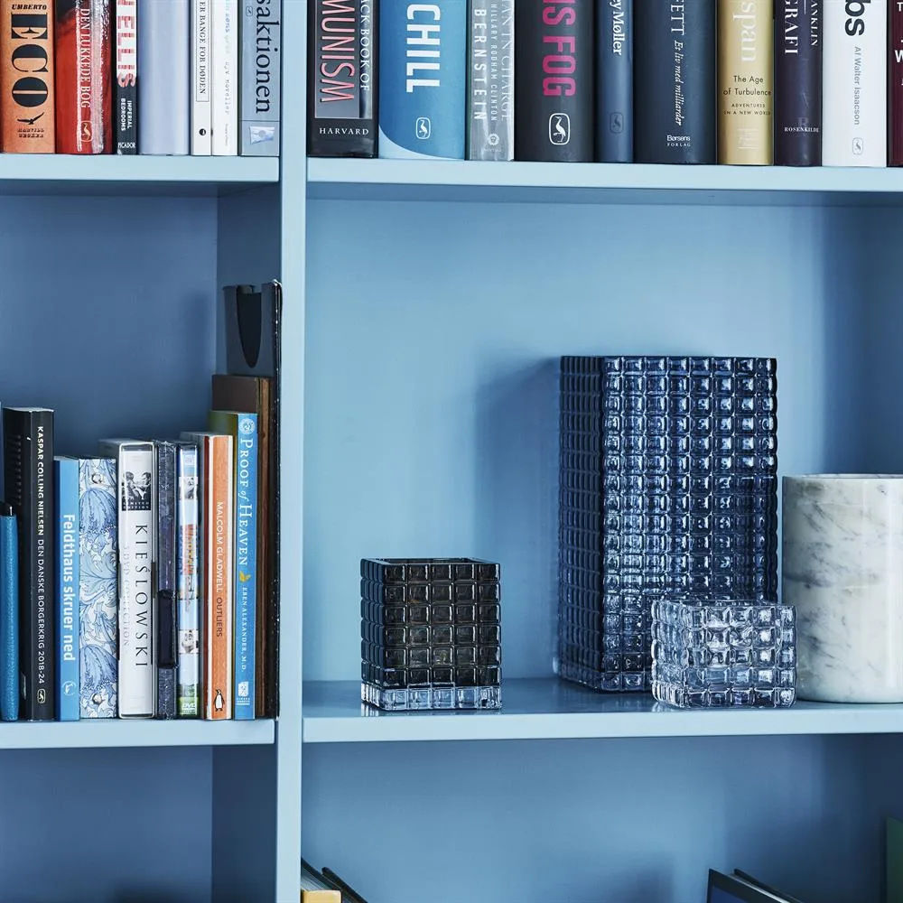 Vaso City Hurricane, Blue Louise Roe