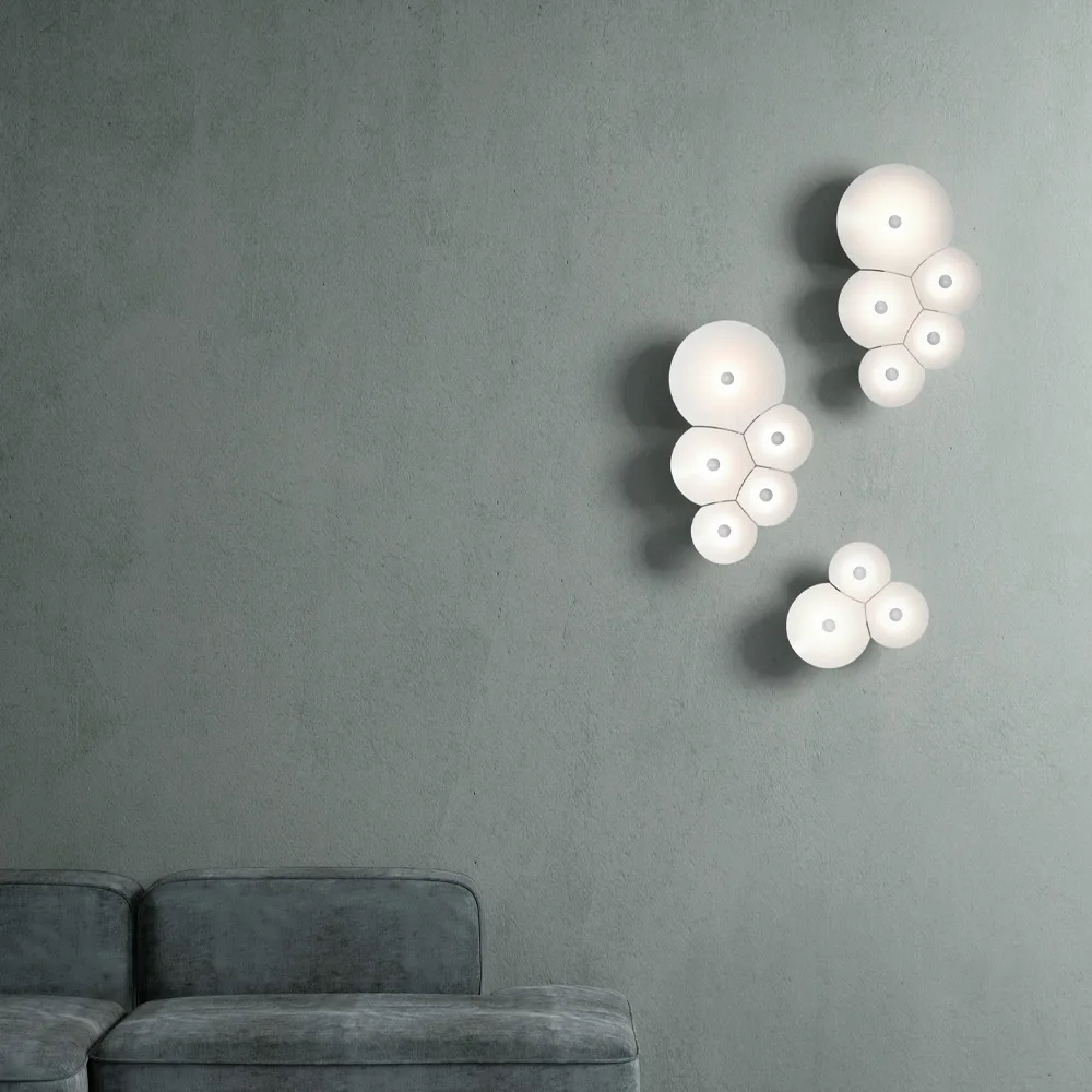 Candeeiro de parede Bulbullia, branco Luceplan