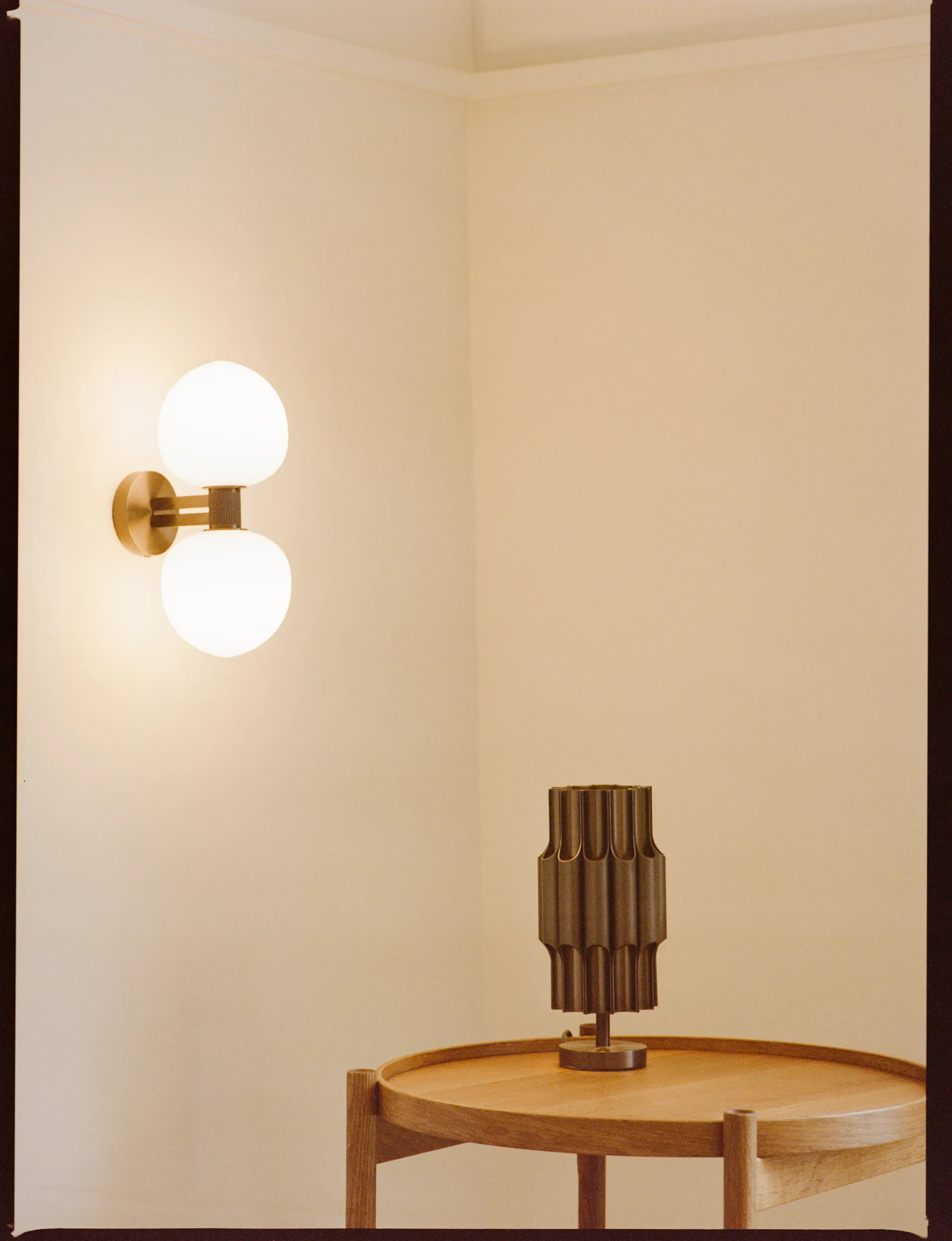 Pan 120 candeeiro de mesa, Bronze LYFA