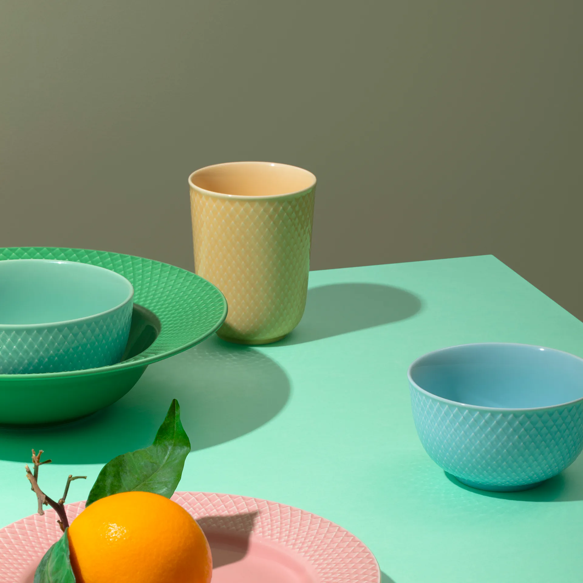 Caneca sem pega Rhombe 33 cl, areia Lyngby Porcelæn