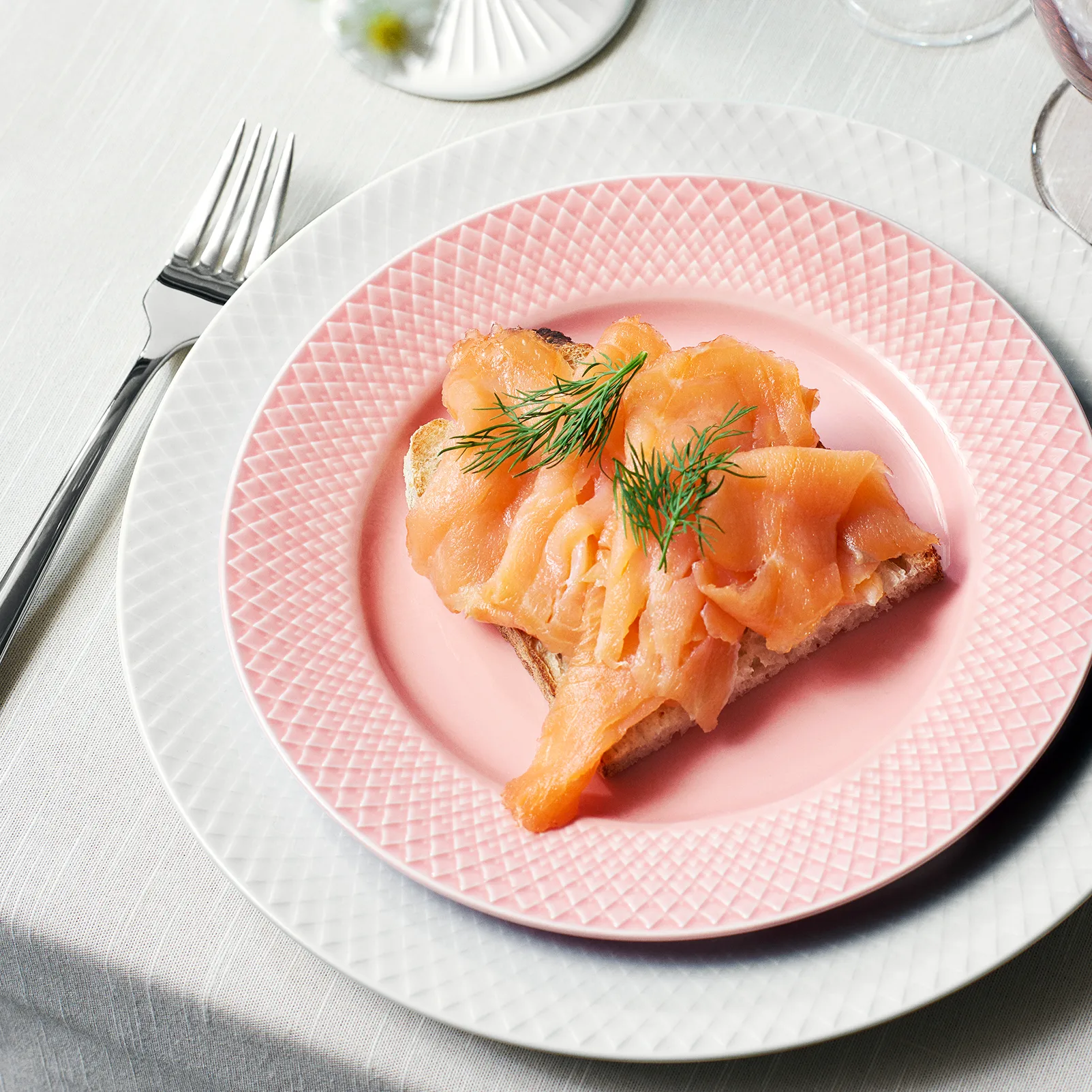 Prato rosa Rhombe, 21 cm Lyngby Porcelæn