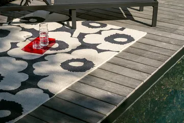 Tapete Unikko para exterior - Charcoal-branco, 200x280 cm - Marimekko
