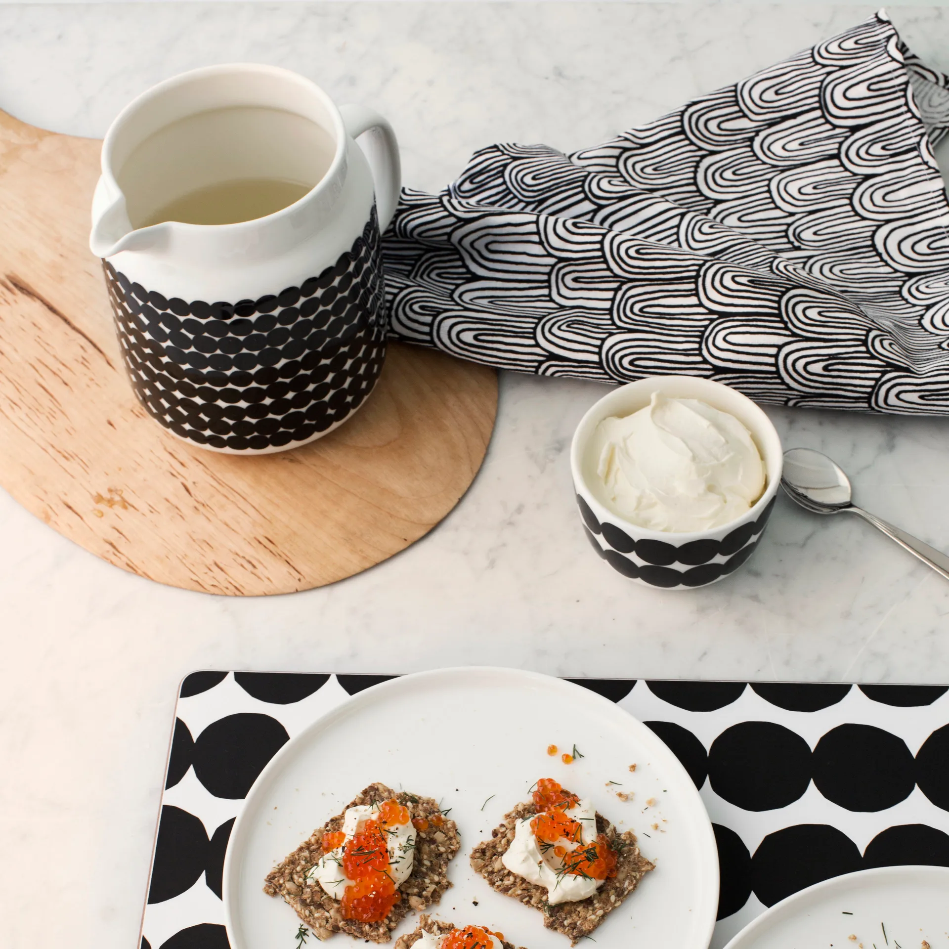 Tigela Räsymatto 2,5 dl, Preto-branco Marimekko