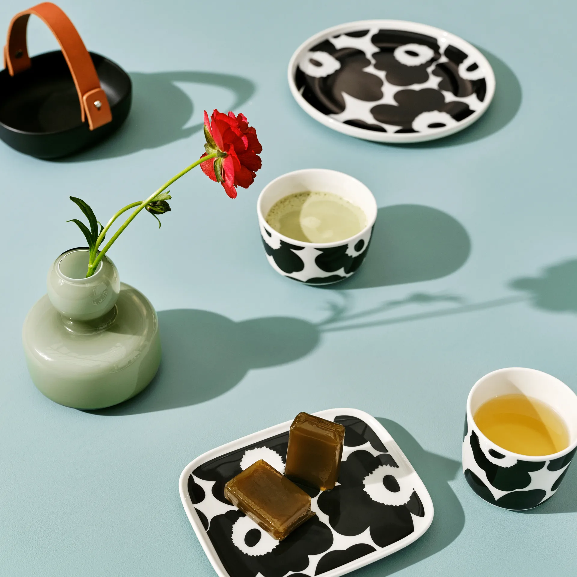 Tigela Unikko 2,5 dl, preto e branco Marimekko