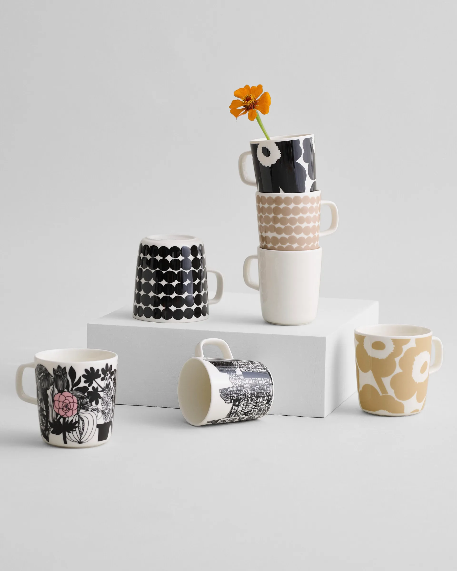 Unikko caneca 40 cl, branco-bege Marimekko