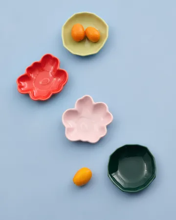Unikko & kivet shape prato 4 peças - Rosa – pera – vermelho – verde escuro - Marimekko