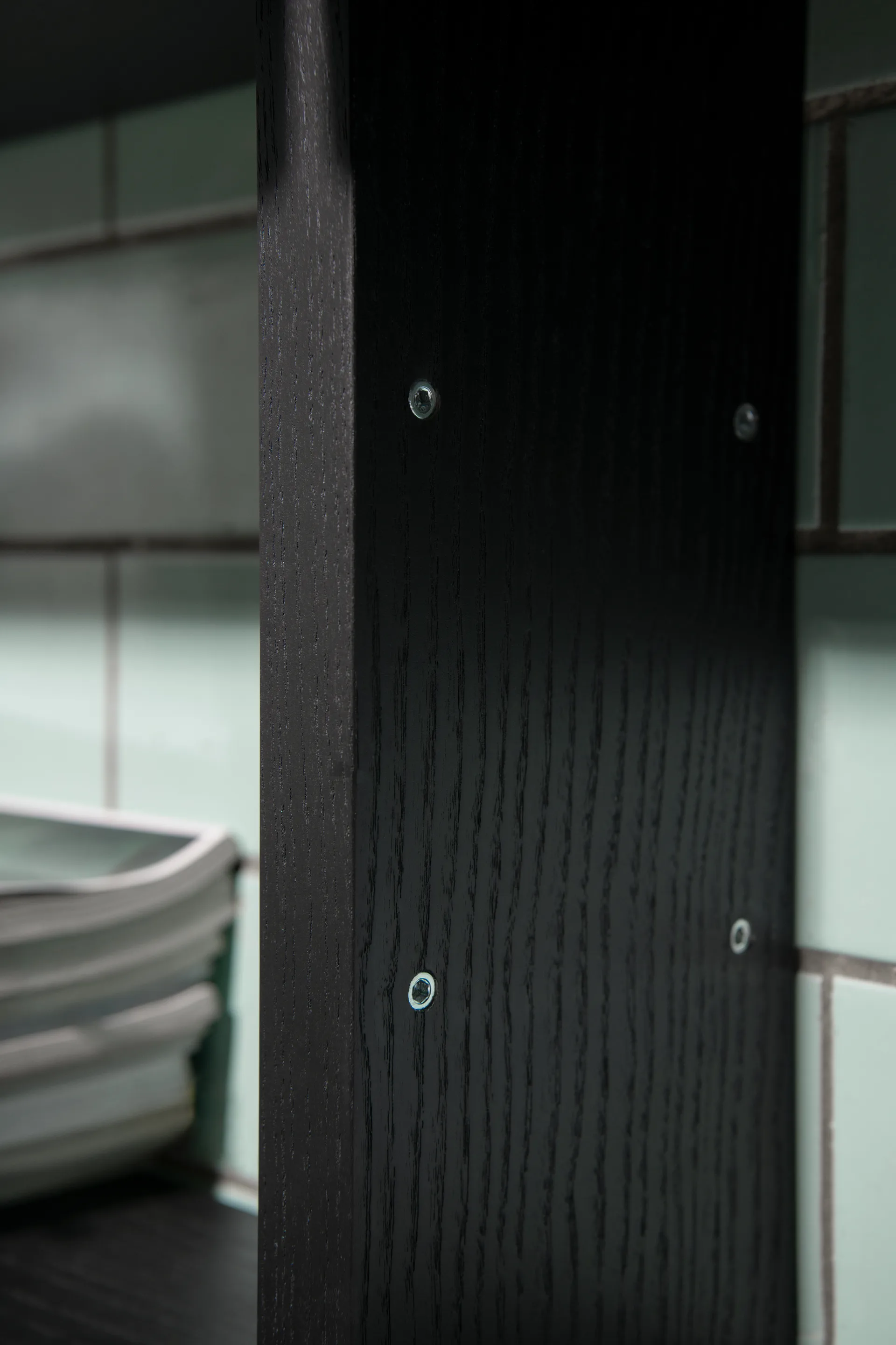 Gridlock Painel de ligação H1820, Freixo preto manchado Massproductions