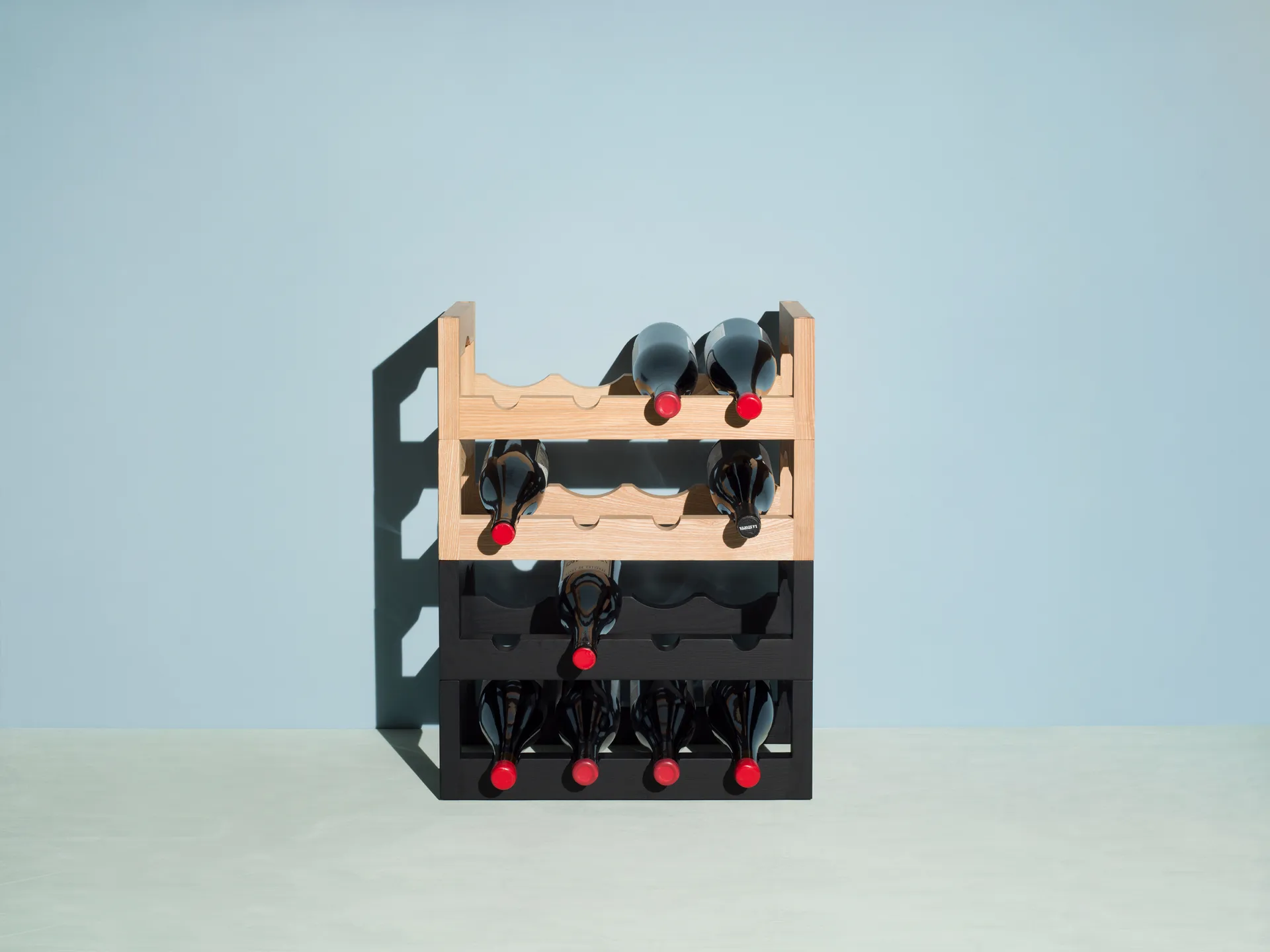 Silo porta-vinho empilhável, Freixo oleado Massproductions