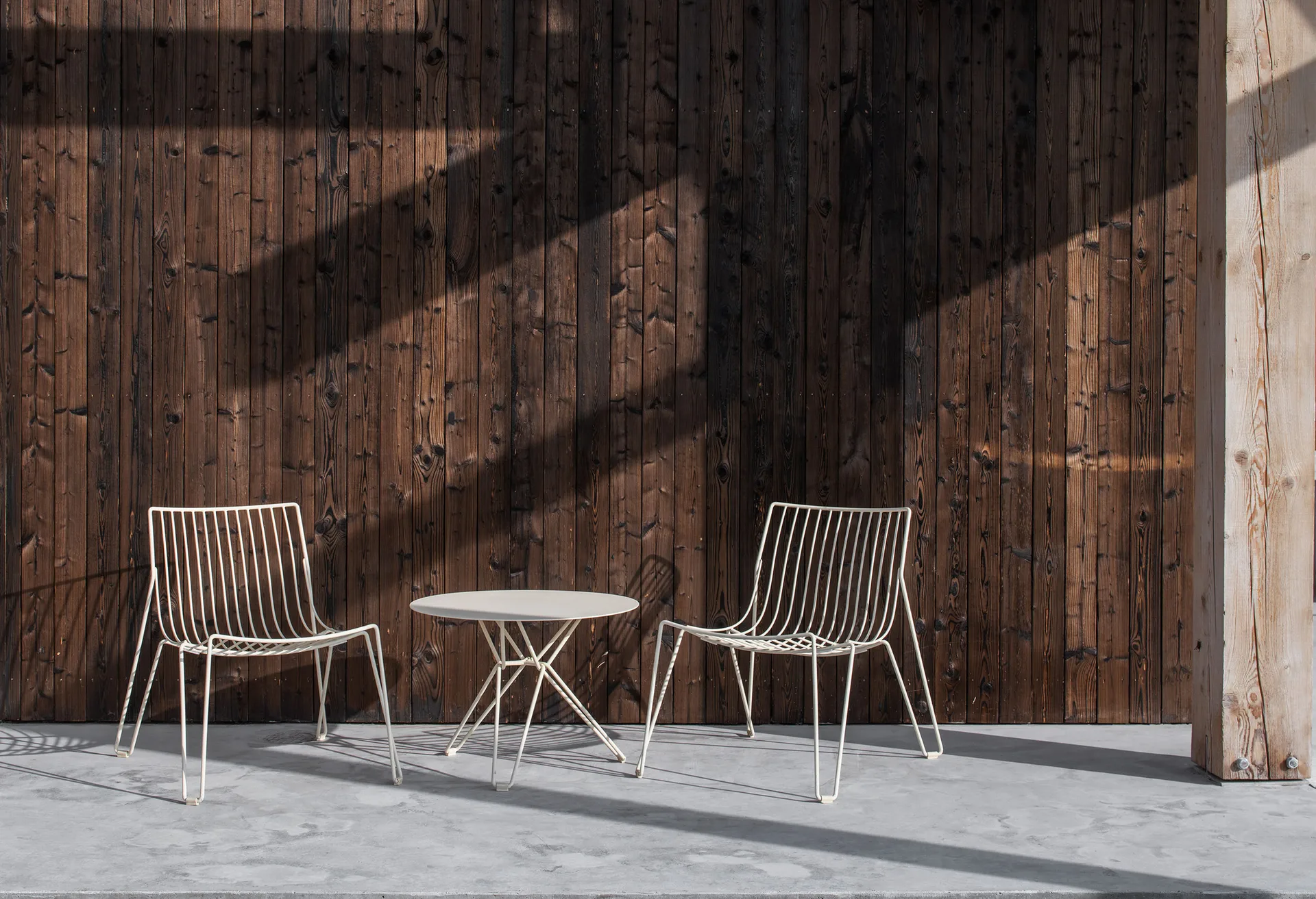 Tio mesa de apoio Ø60 cm, Marfim (Ivory) Massproductions