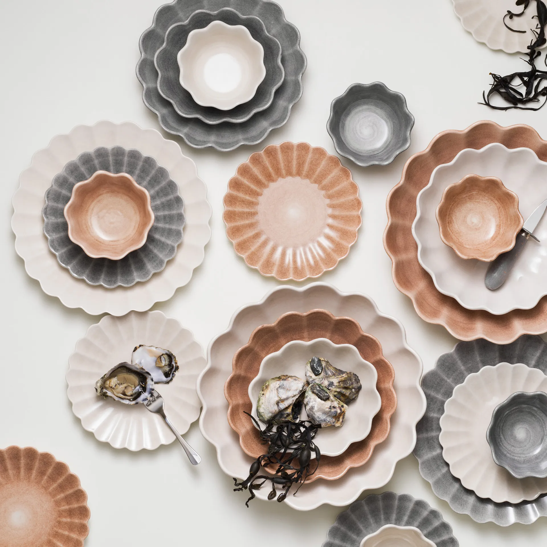 Oyster prato 28 cm, areia Mateus