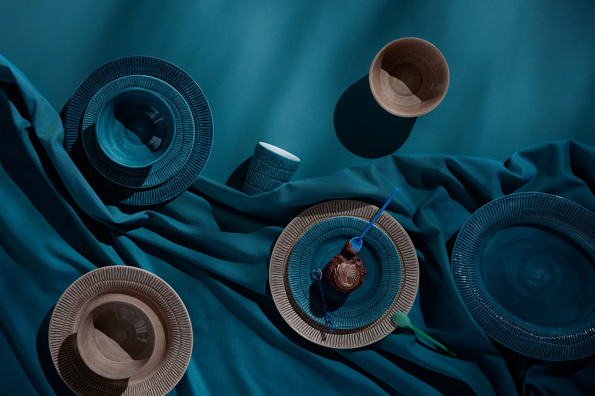 Prato Stripes Ø28 cm, ocean Mateus