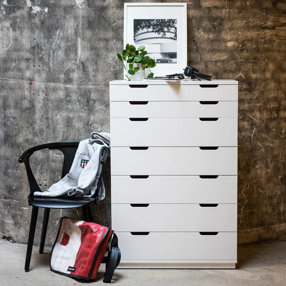 Aoko cómoda 7 gavetas, Verniz branco Mavis