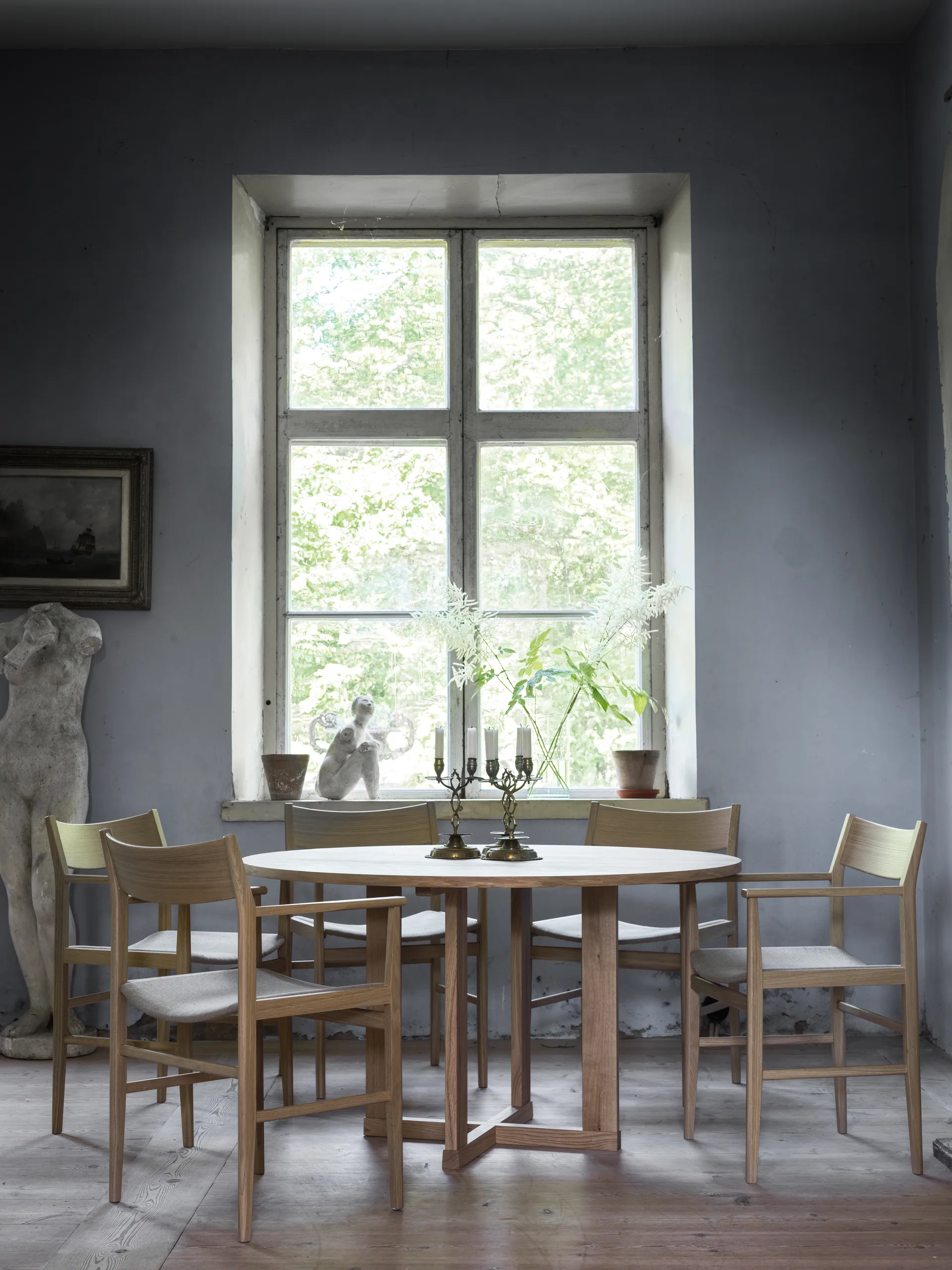 Arv mesa de jantar ⌀130 cm, Carvalho branco pigmentado com acabamento fosco verniz Mavis