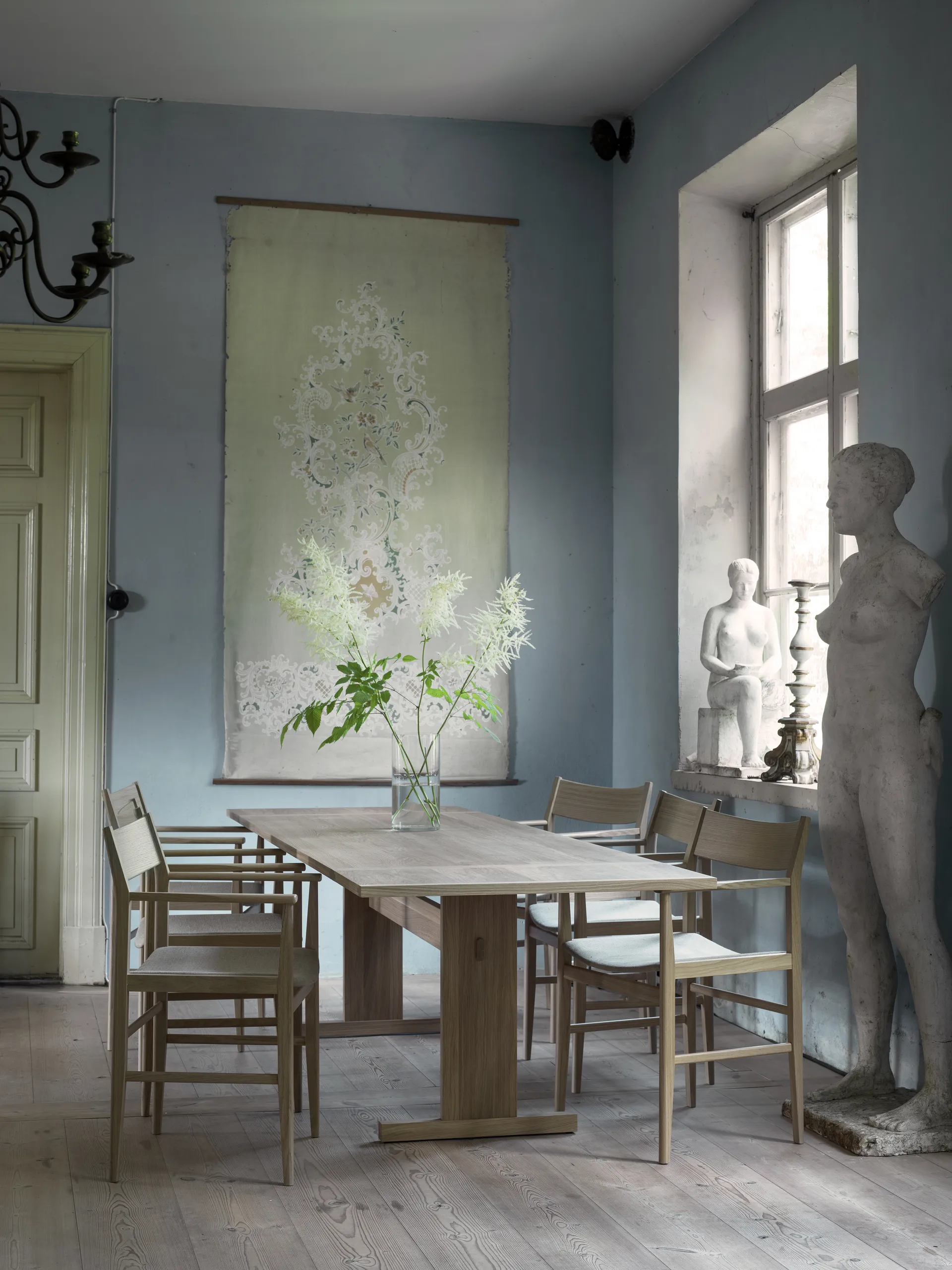 Arv mesa de jantar 200x85 cm, Carvalho branco pigmentado com acabamento fosco verniz Mavis