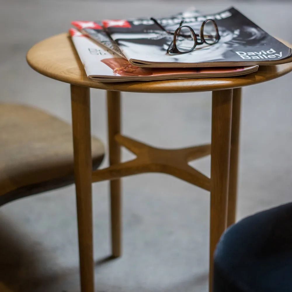 Crest mesa lateral, carvalho branco pigmentado verniz transparente Mavis